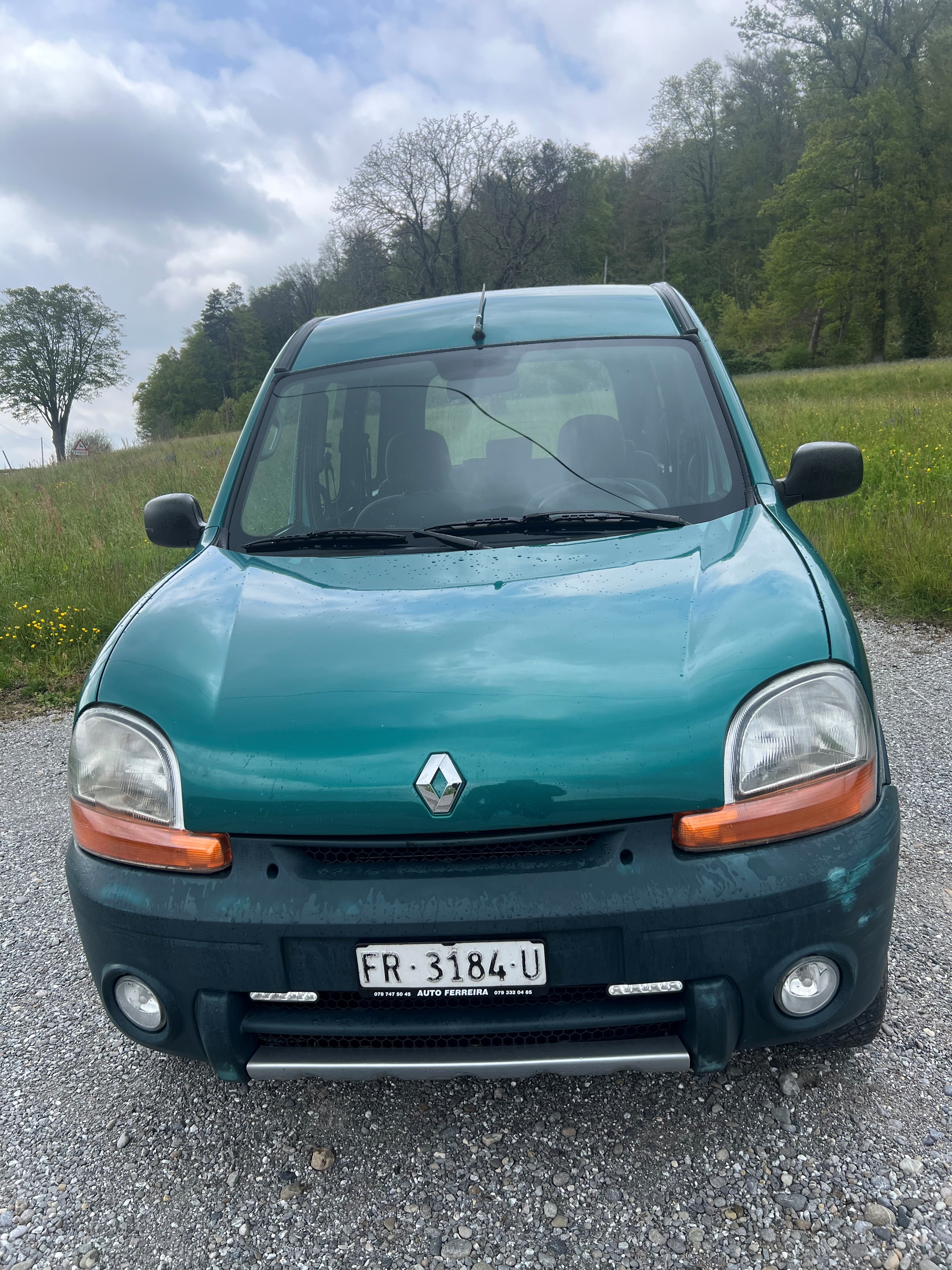 RENAULT Kangoo 1.6 16V Authentique 4X4