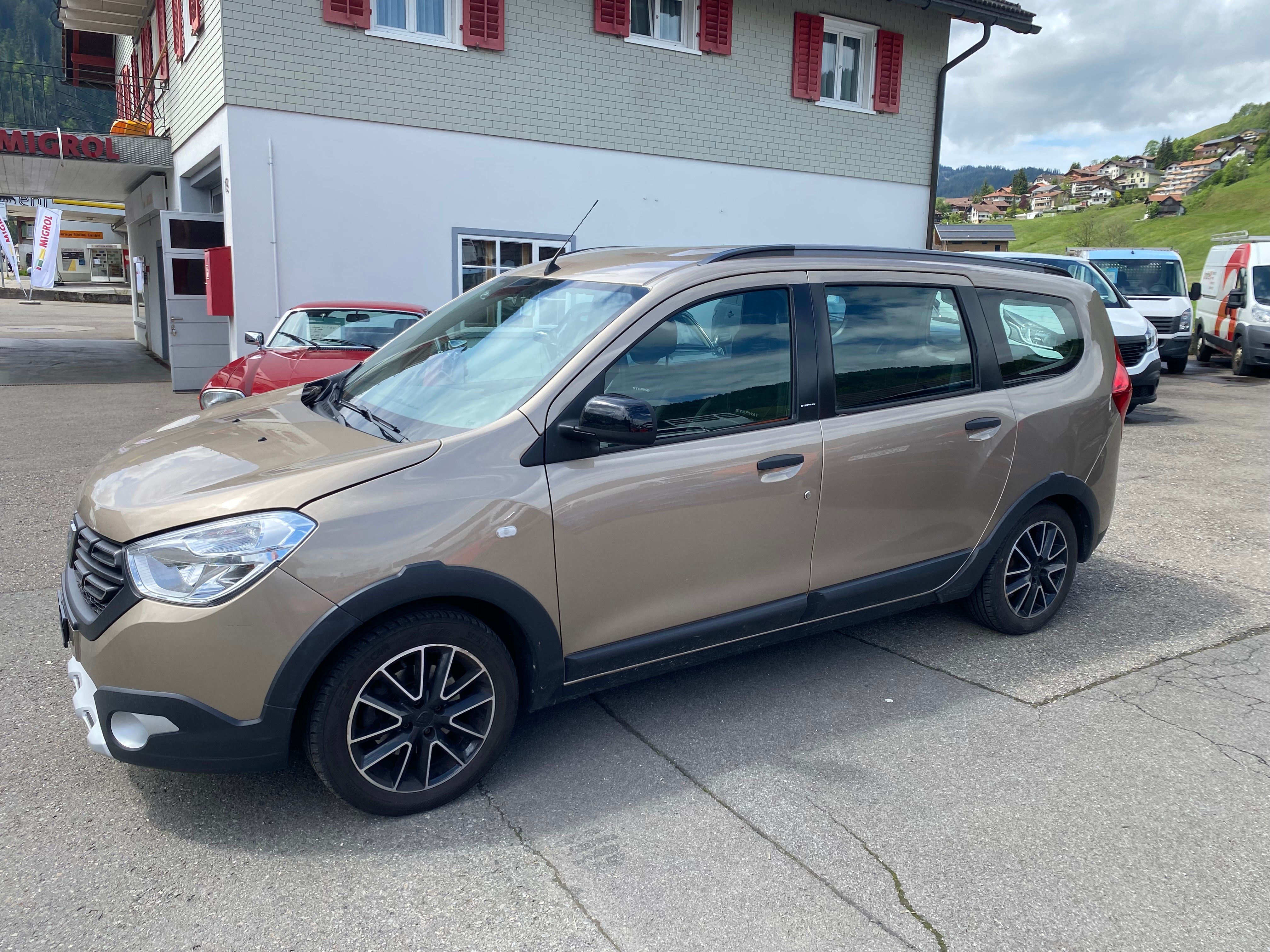 DACIA Lodgy 1.2 Turbo Stepway PL