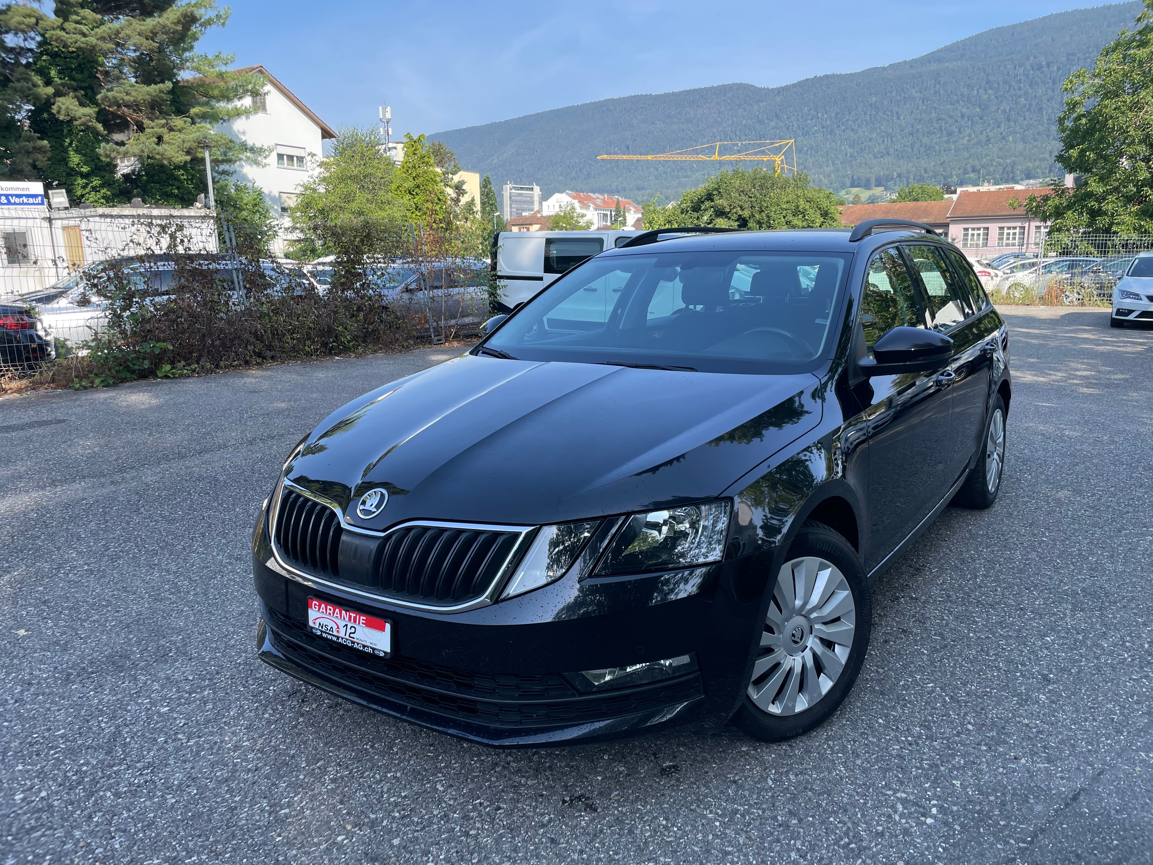 SKODA Octavia Combi 2.0 TDI Ambition 4x4 * Gr. Navi * Klima--auto * PDC V&H * Tempomat * Ab MFK