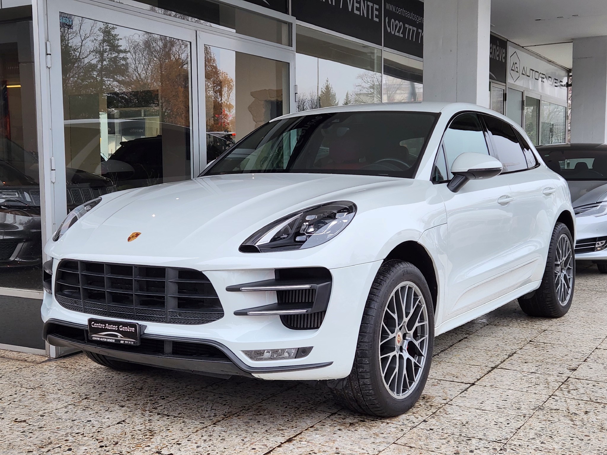 PORSCHE Macan Turbo PDK