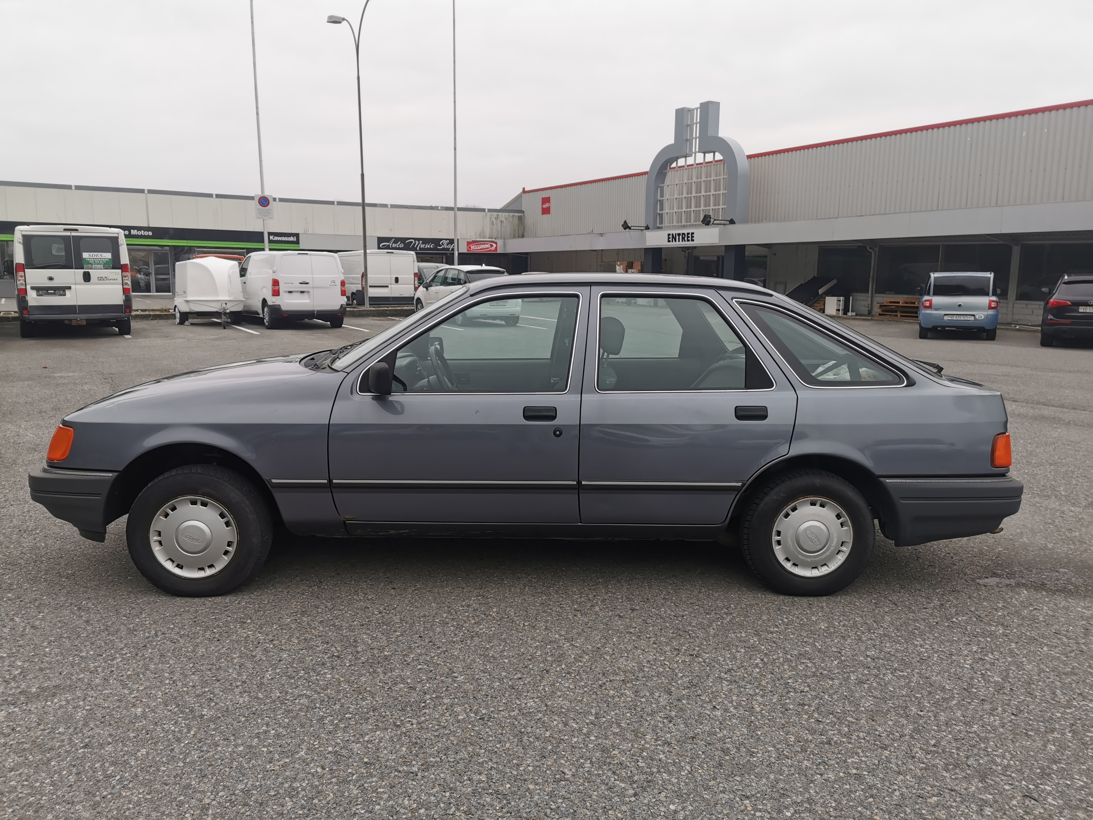 FORD Sierra 2.0i GL