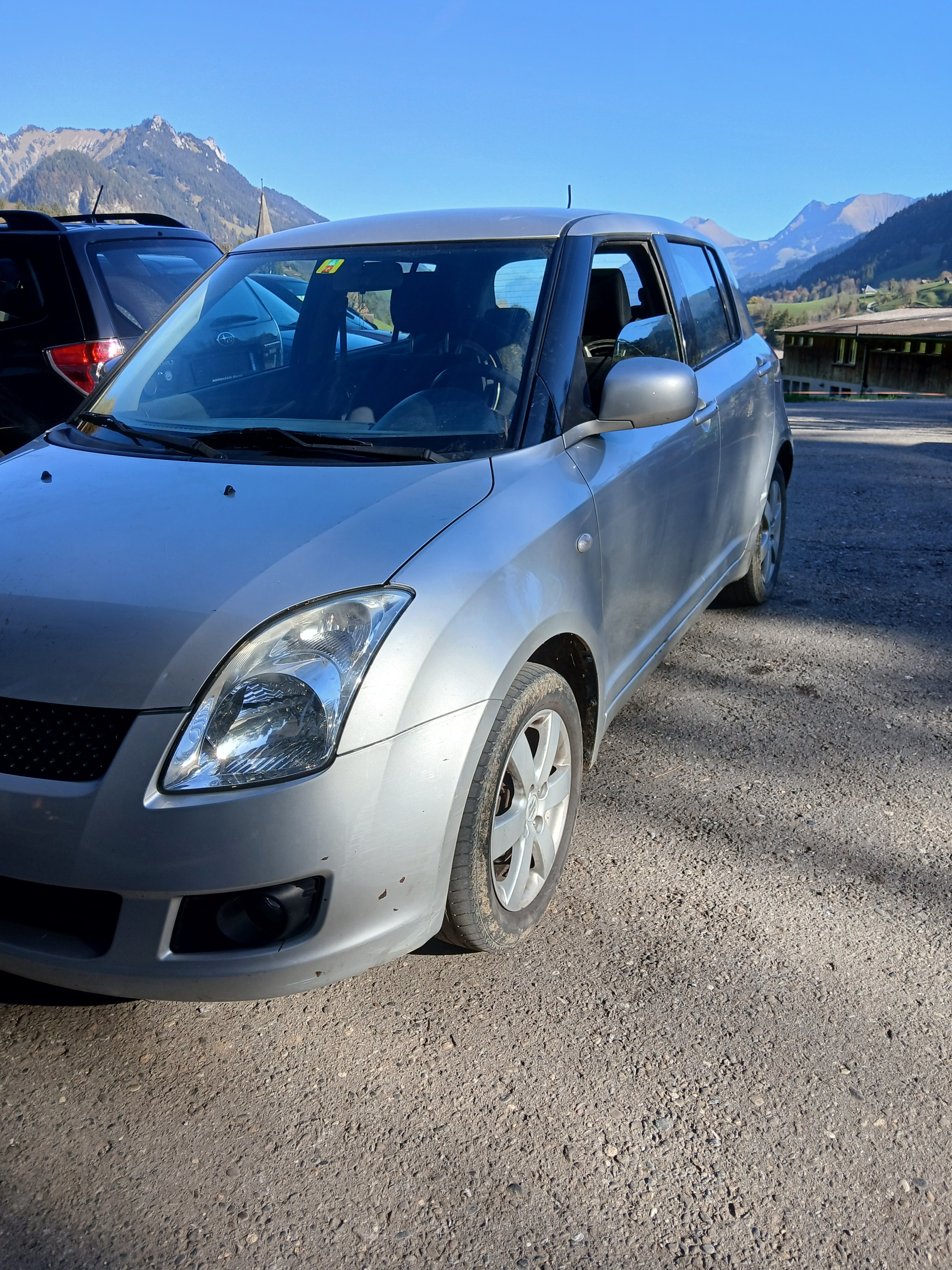 SUZUKI Swift 1.3i 16V GL Top 4x4