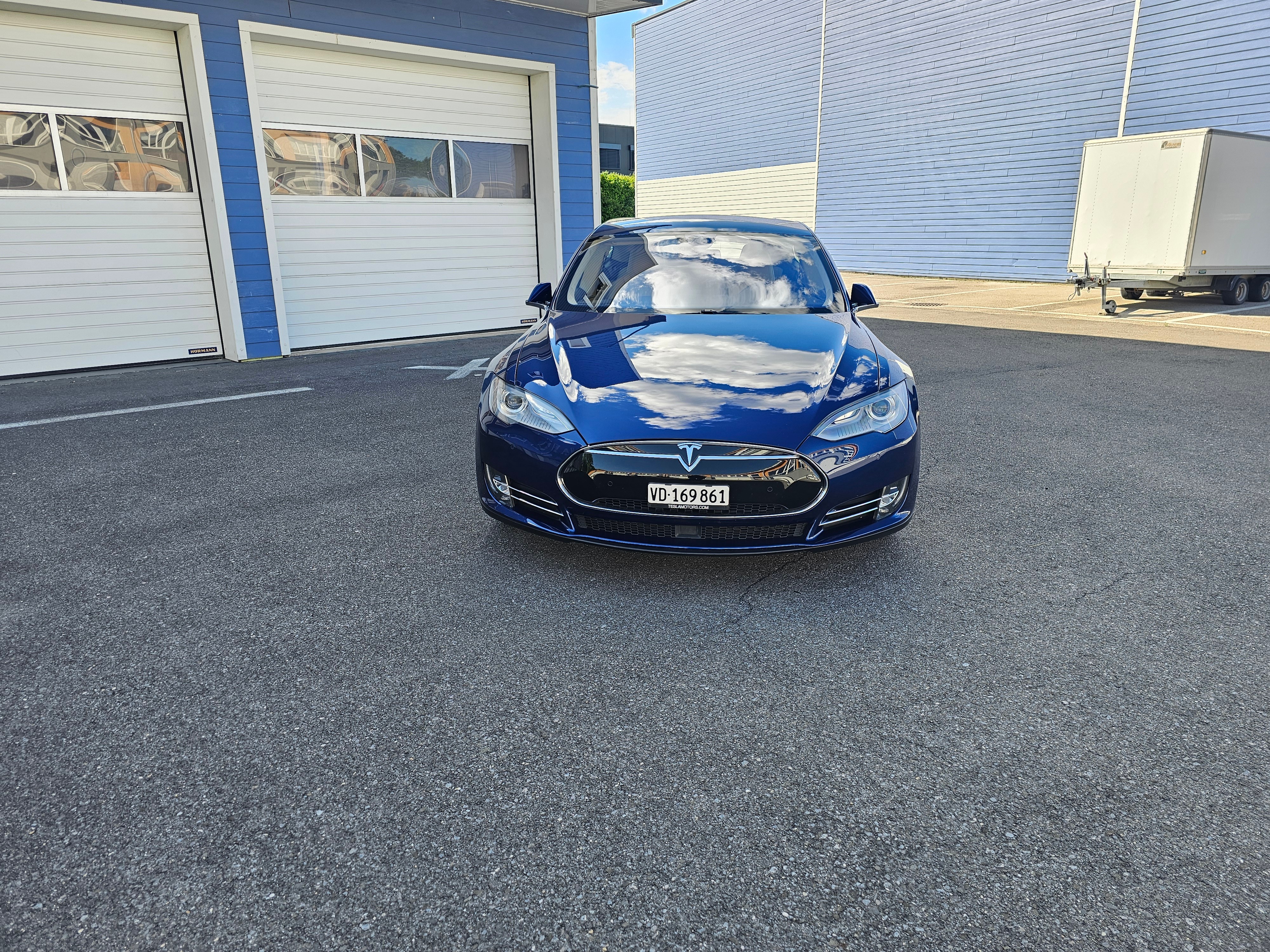 TESLA Model S 90 D