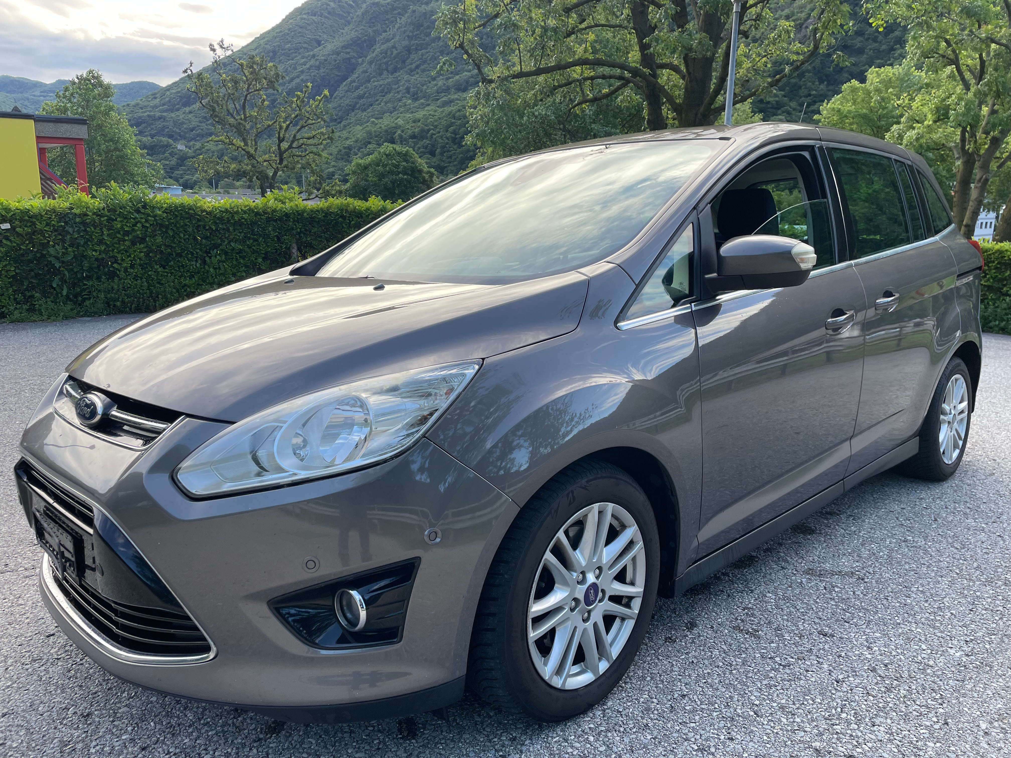 FORD Grand C-Max 1.6 TDCi Titanium