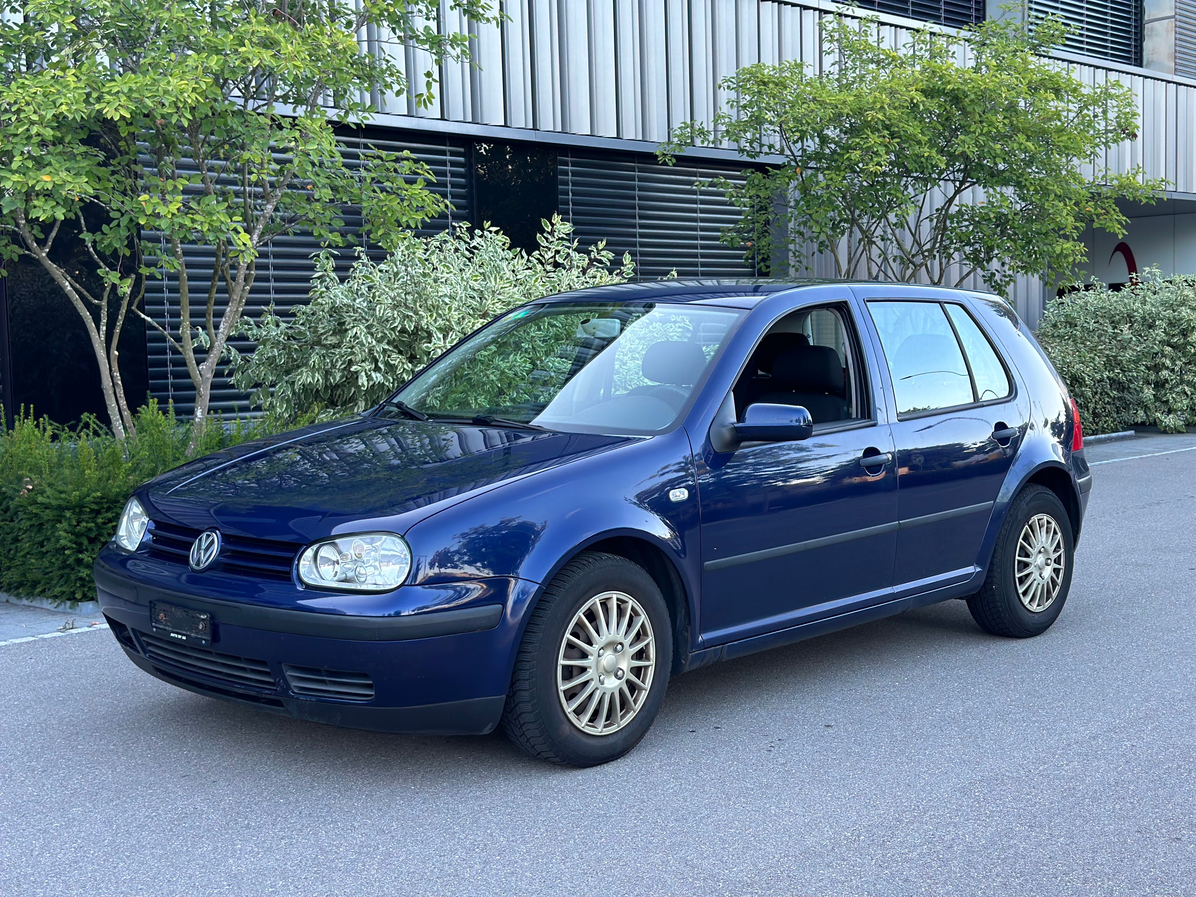 VW Golf 1.6 Automatic