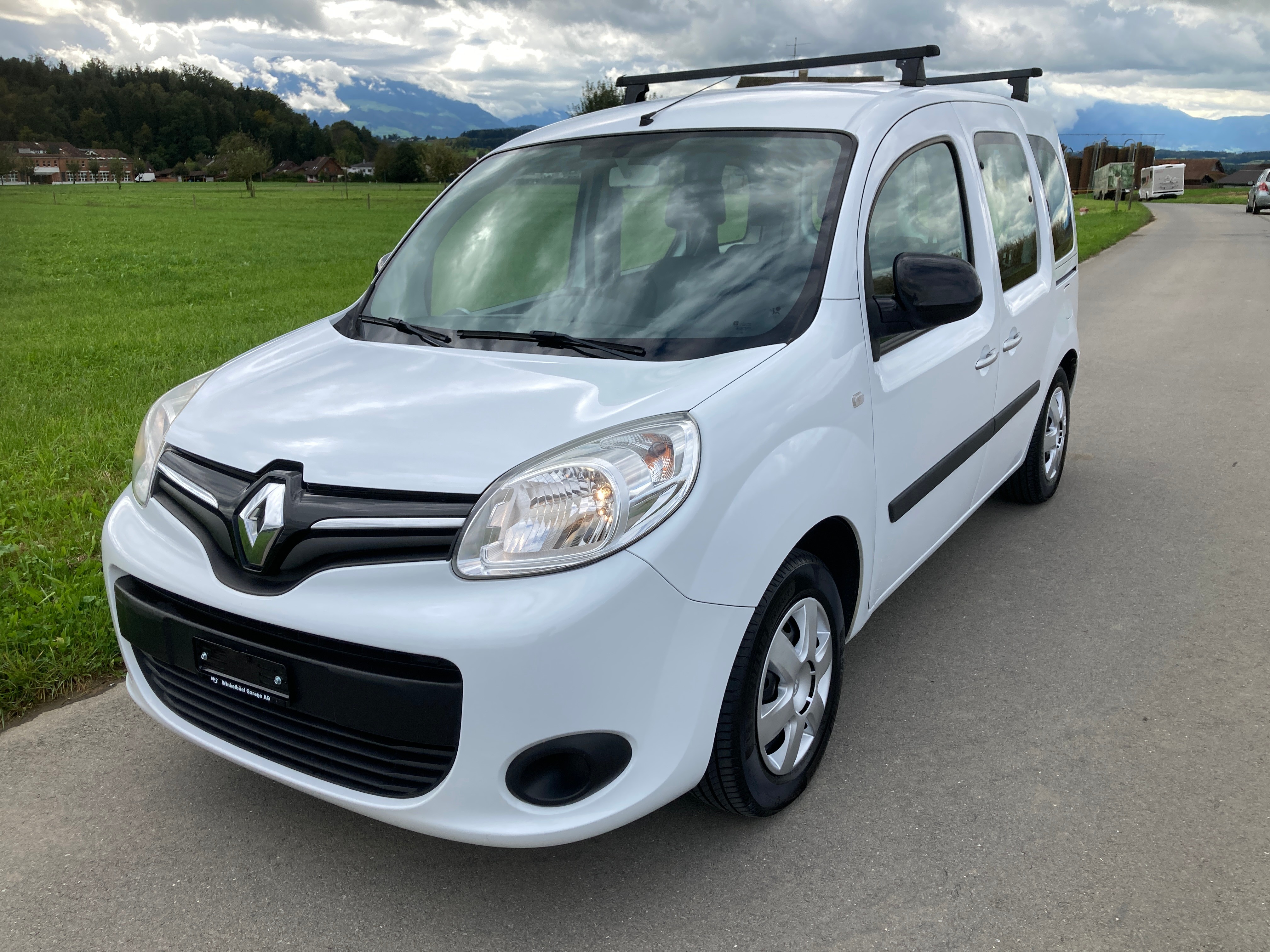 RENAULT Kangoo 1.2 16V Turbo Life mit Anhängerkupplung