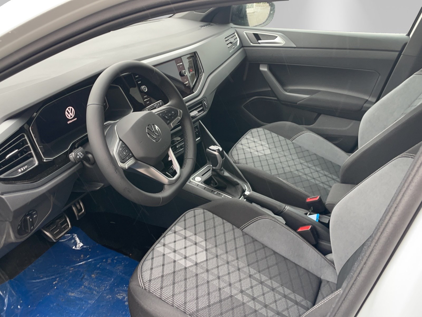 VW Taigo 1.0 TSI R-Line DSG