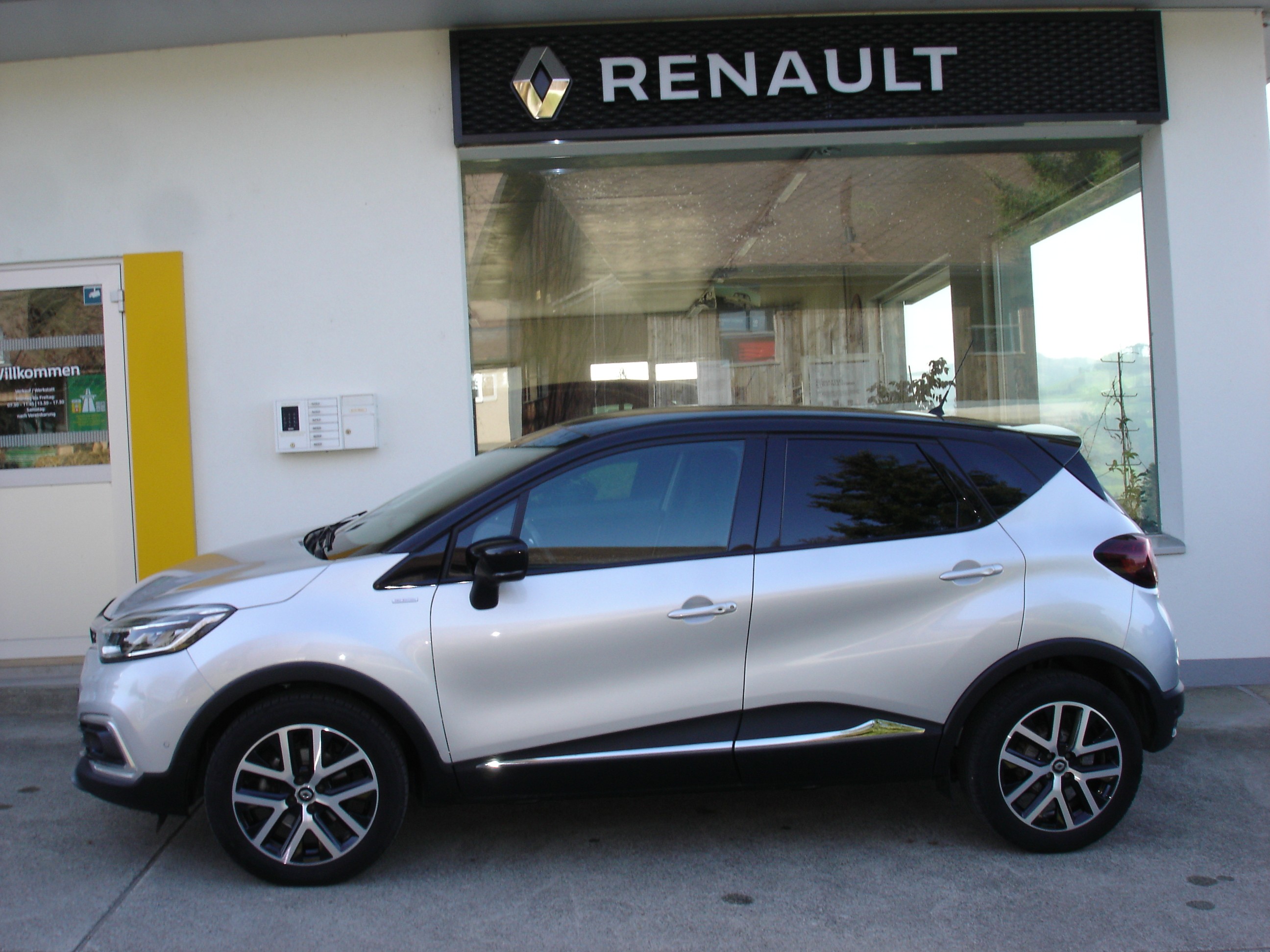 RENAULT Captur 1.3 T 16V Red Edition EDC