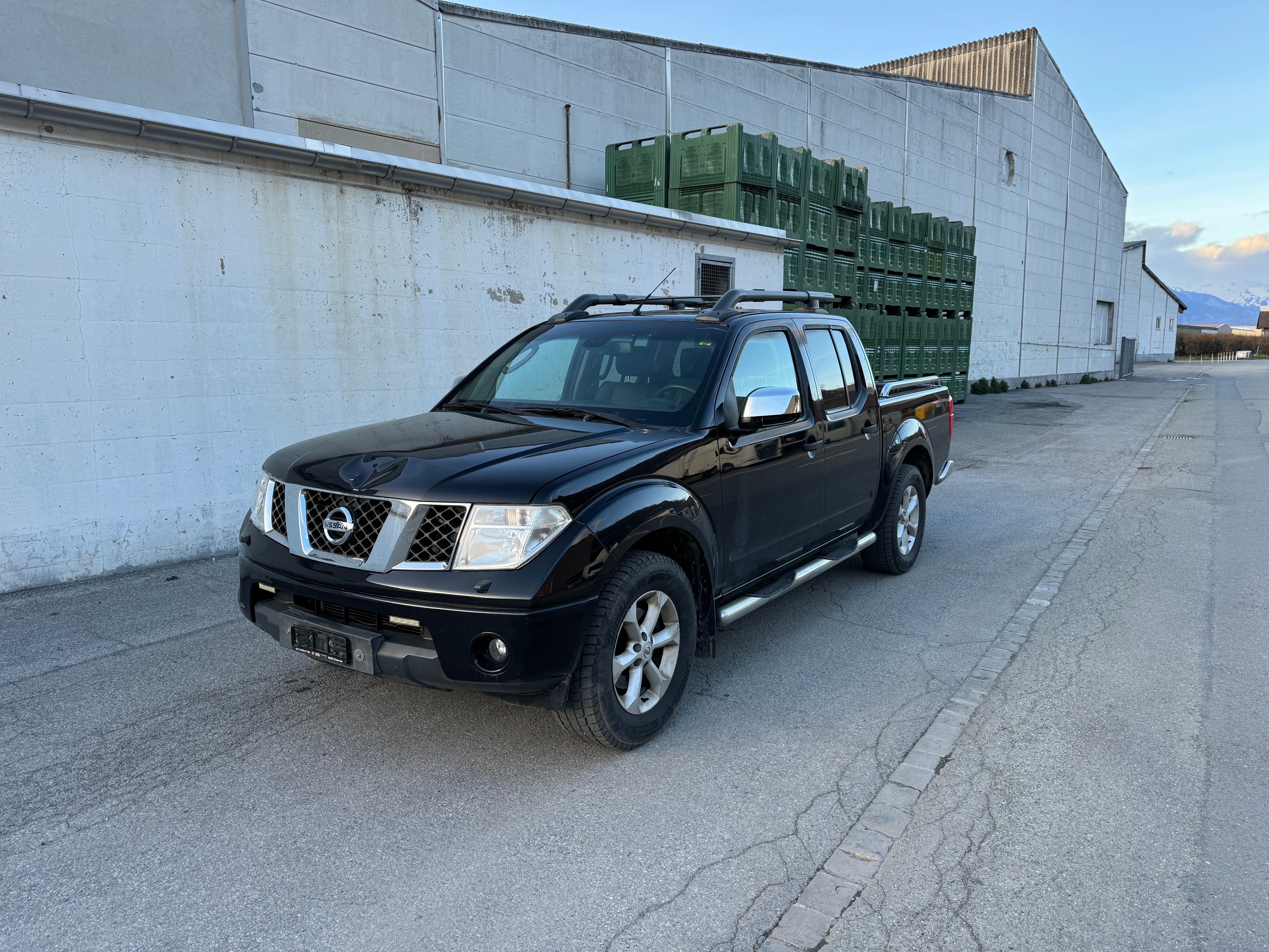 NISSAN Navara Double Cab SE 2.5 dCiA 4WD