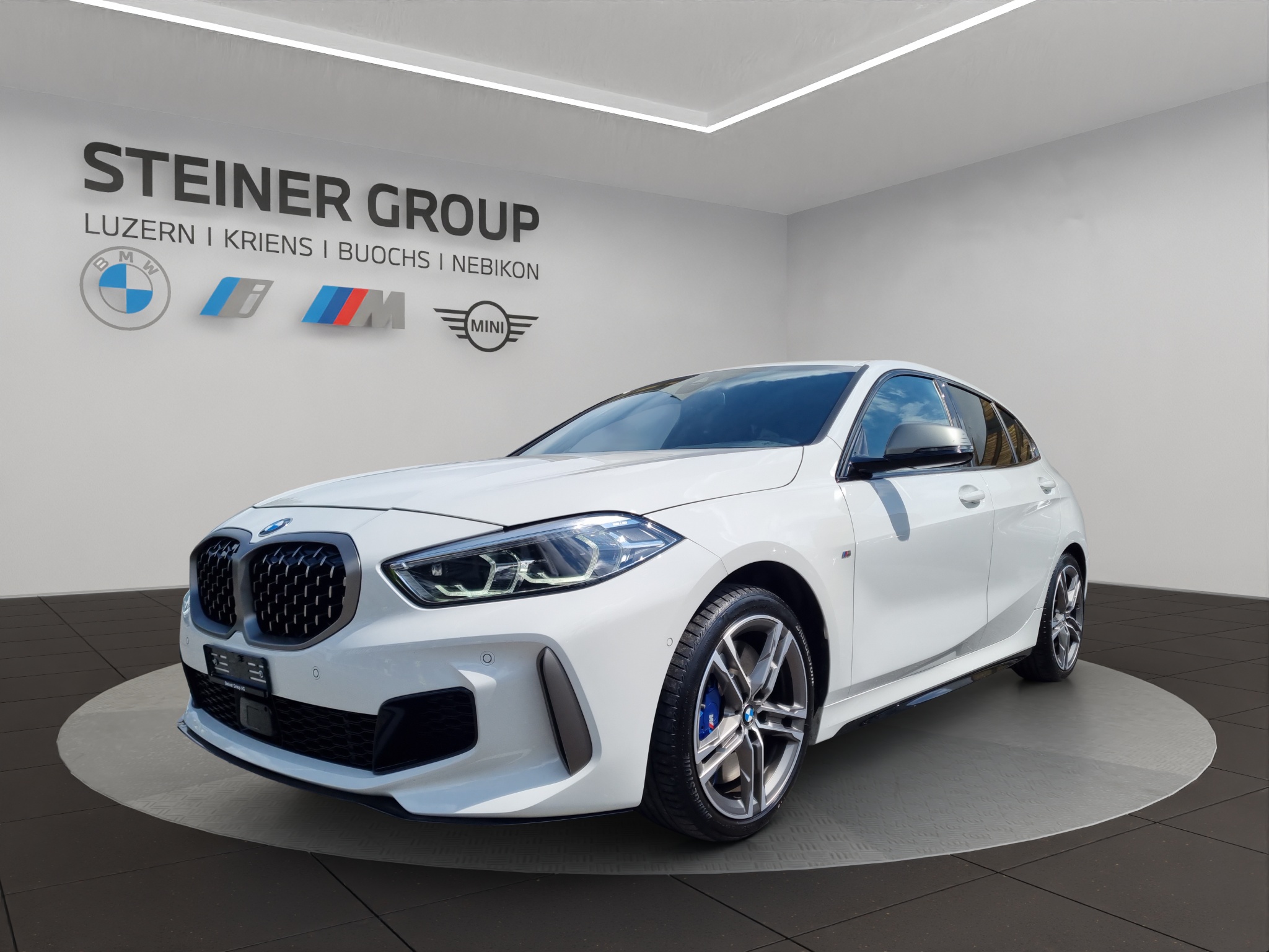 BMW M135i xDrive Steptronic