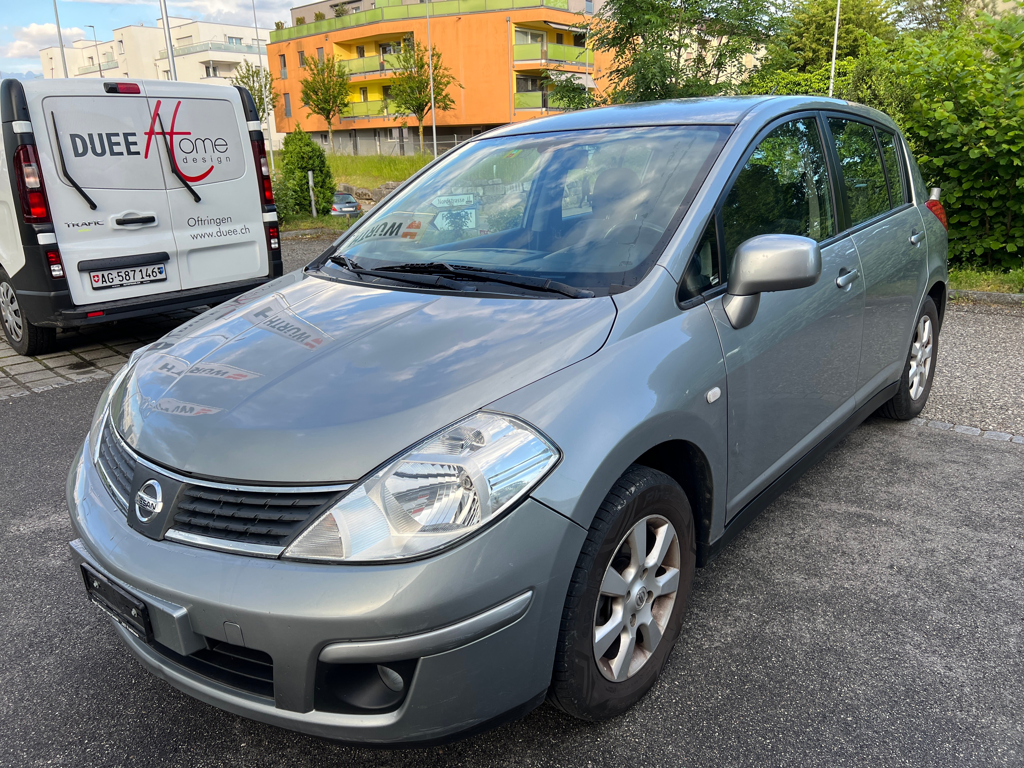 NISSAN Tiida 1.6 acenta