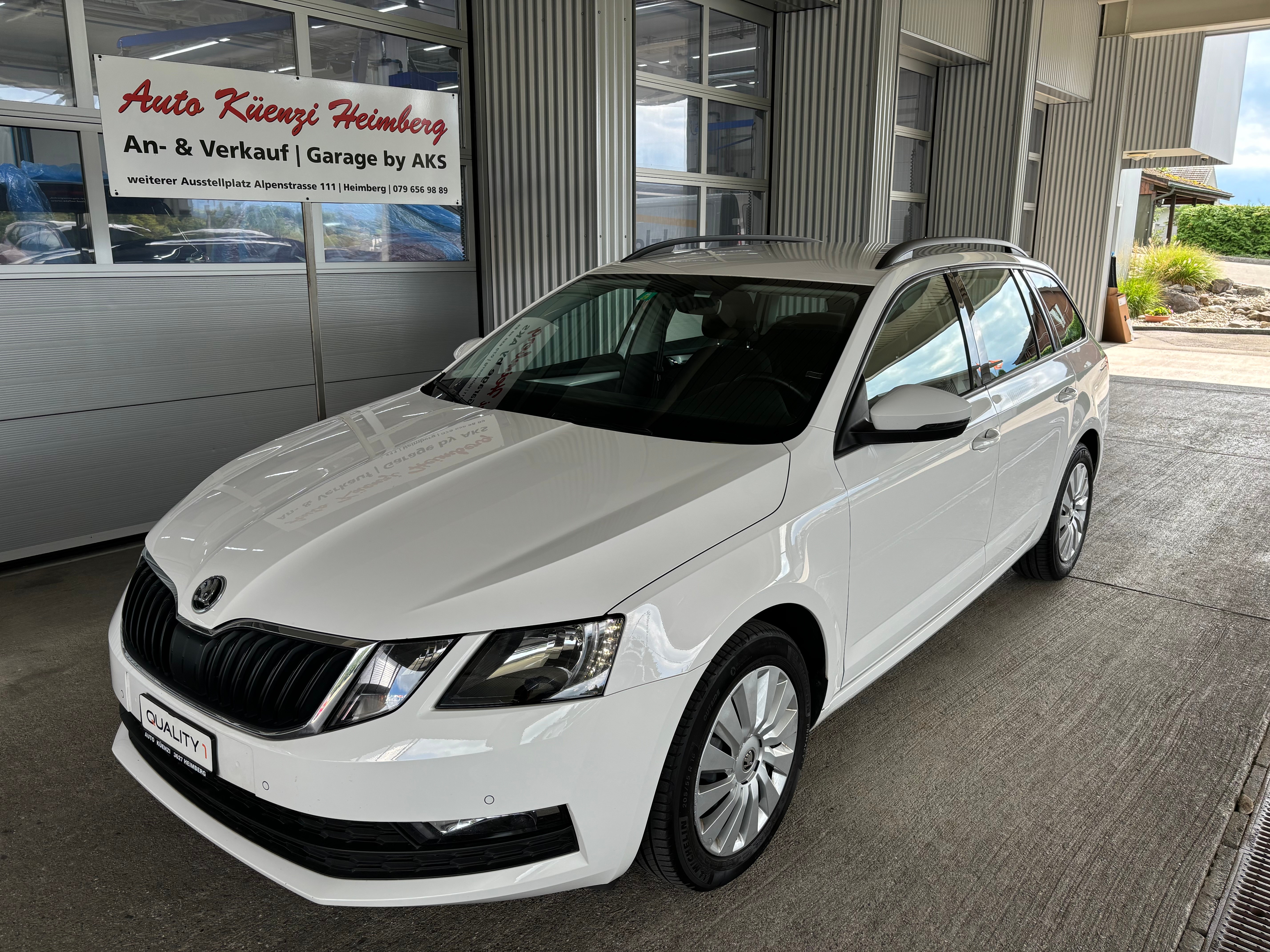 SKODA Octavia Combi 1.5 TSI Ambition DSG