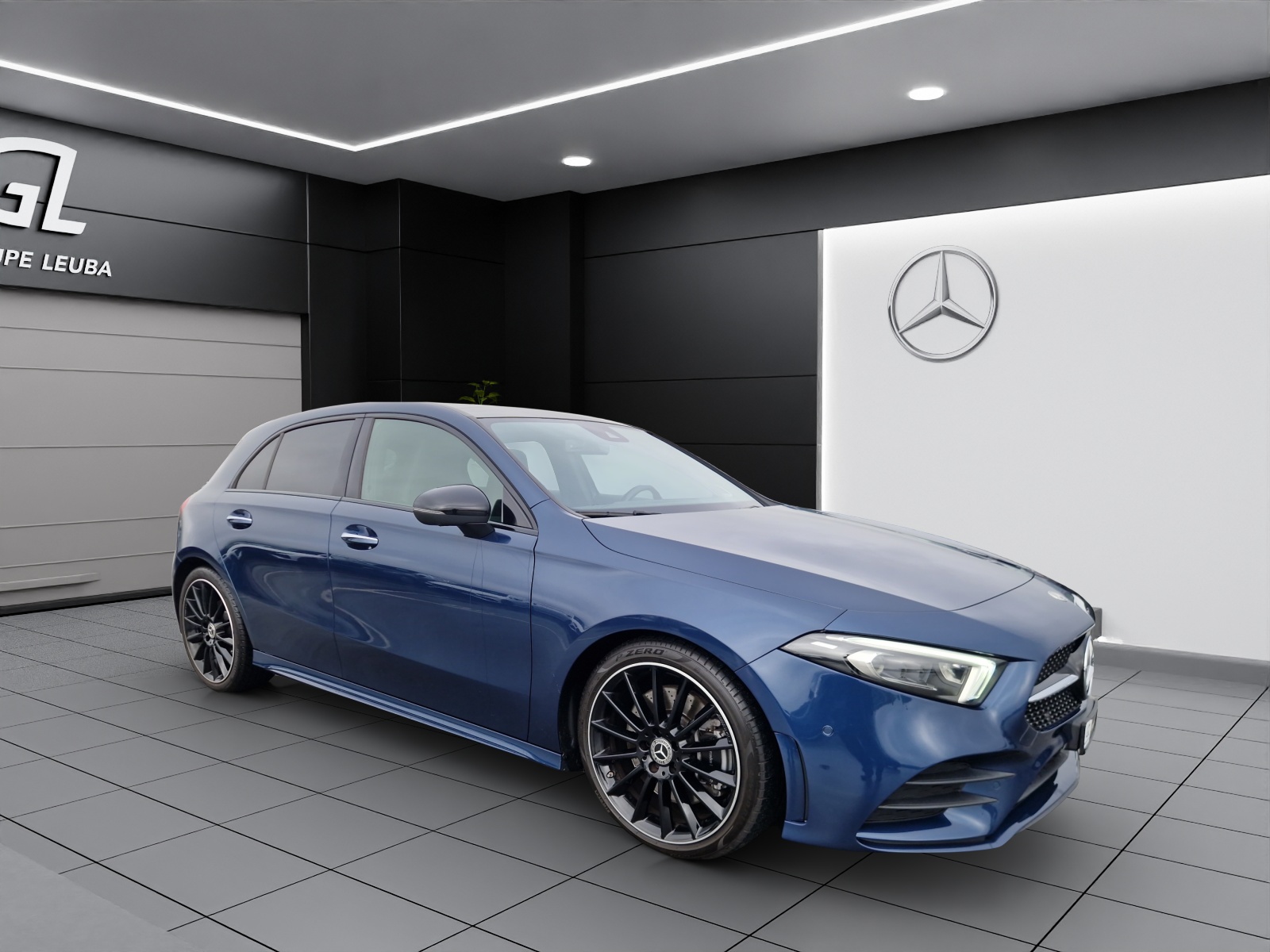 MERCEDES-BENZ A 250 AMG Line 4Matic