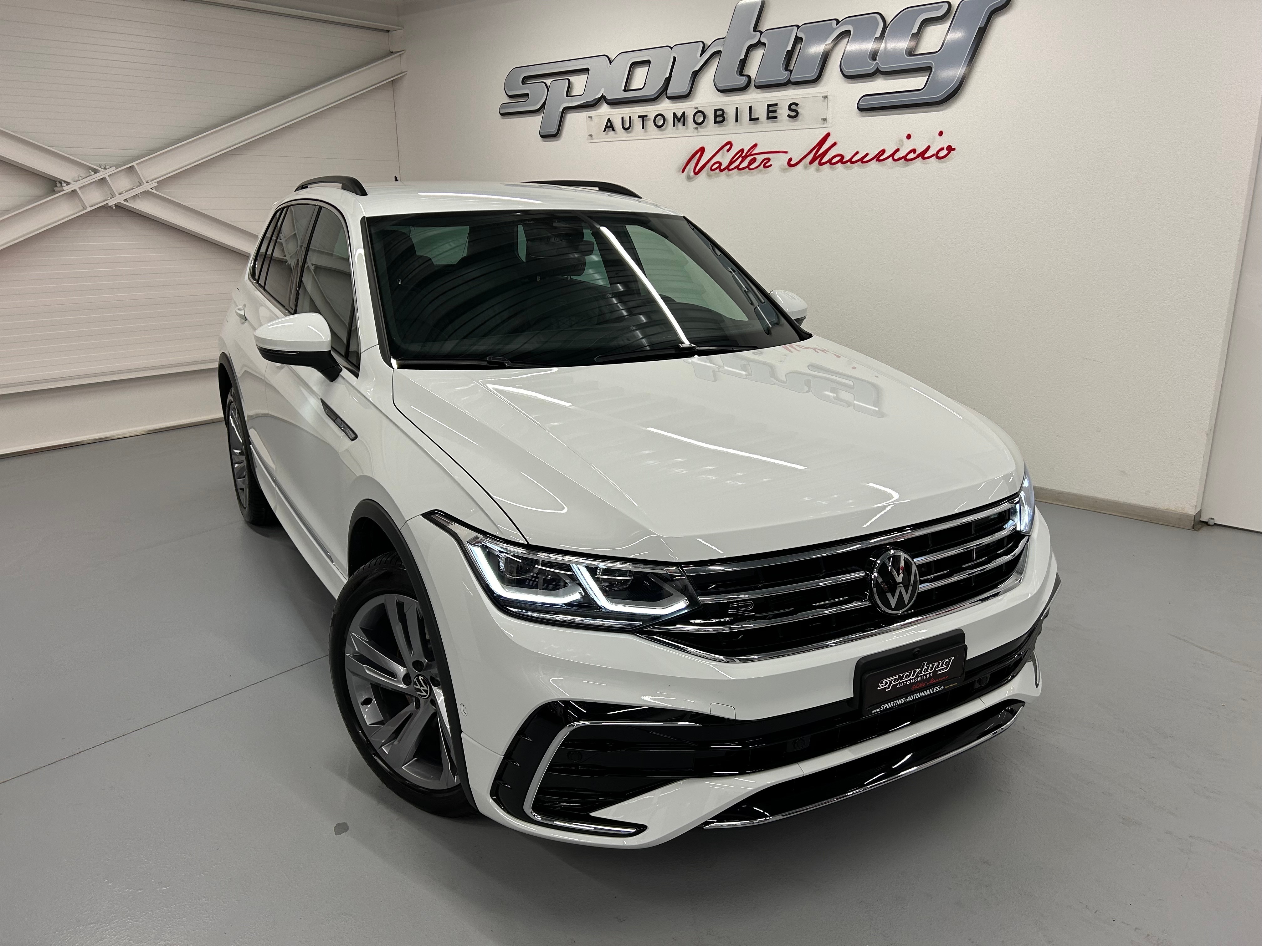 VW Tiguan 2.0TSI R-Line 4Motion DSG