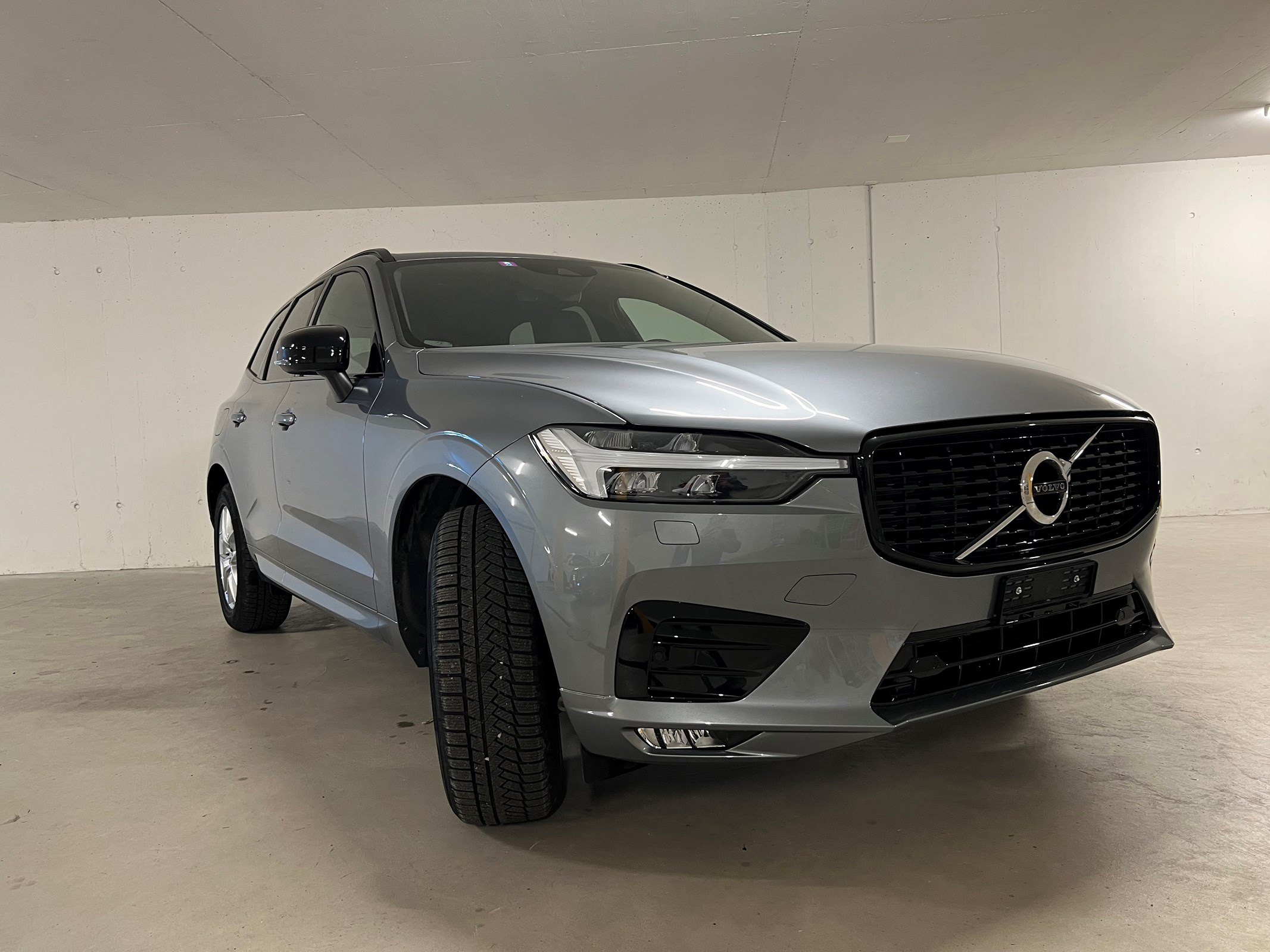 VOLVO XC60 B4 Diesel Mild Hybrid AWD R-Design Geartronic