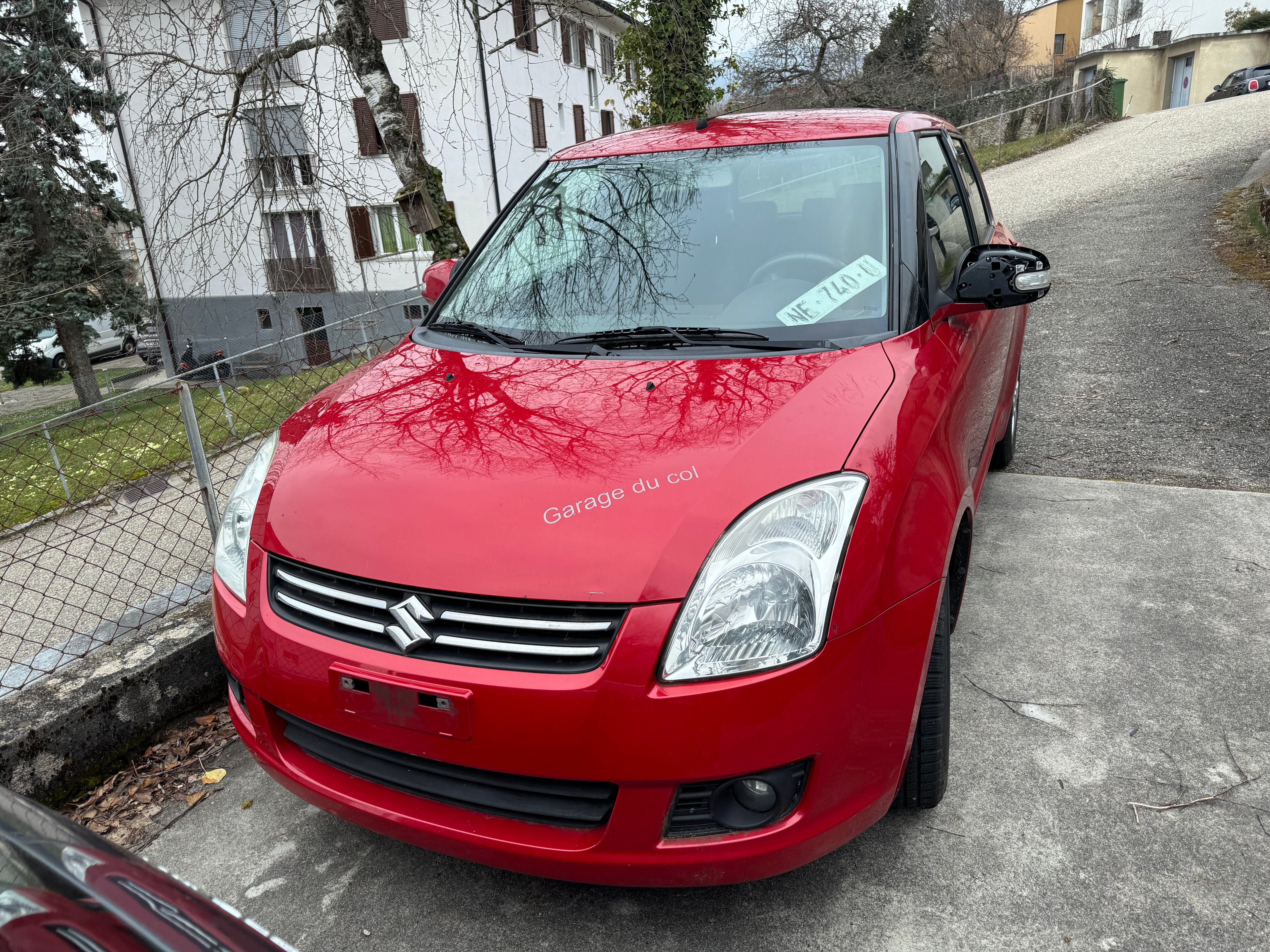 SUZUKI Swift 1.3i 16V GL Top