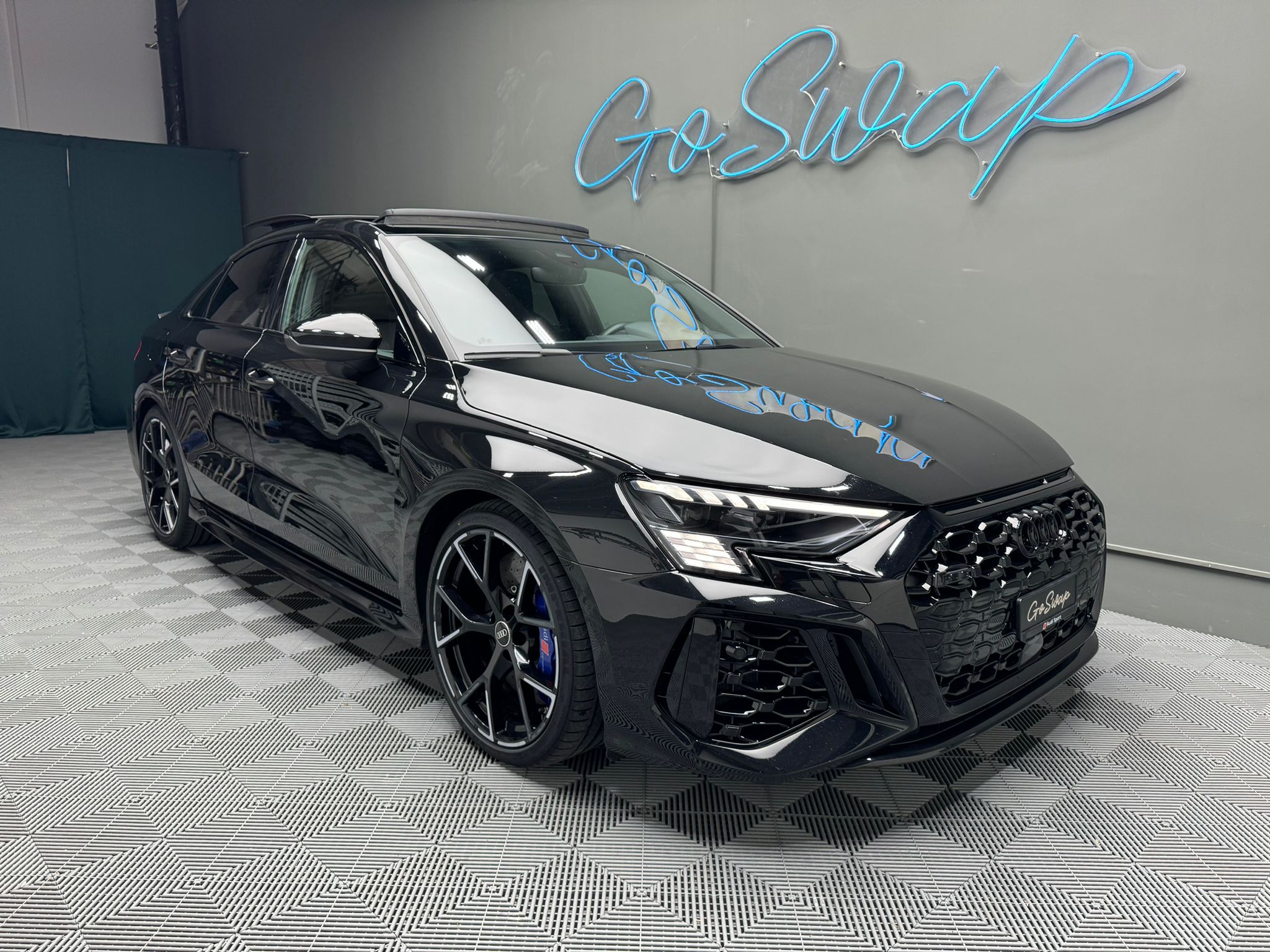 AUDI RS3 Limousine 2.5 TSI quattro S-tronic