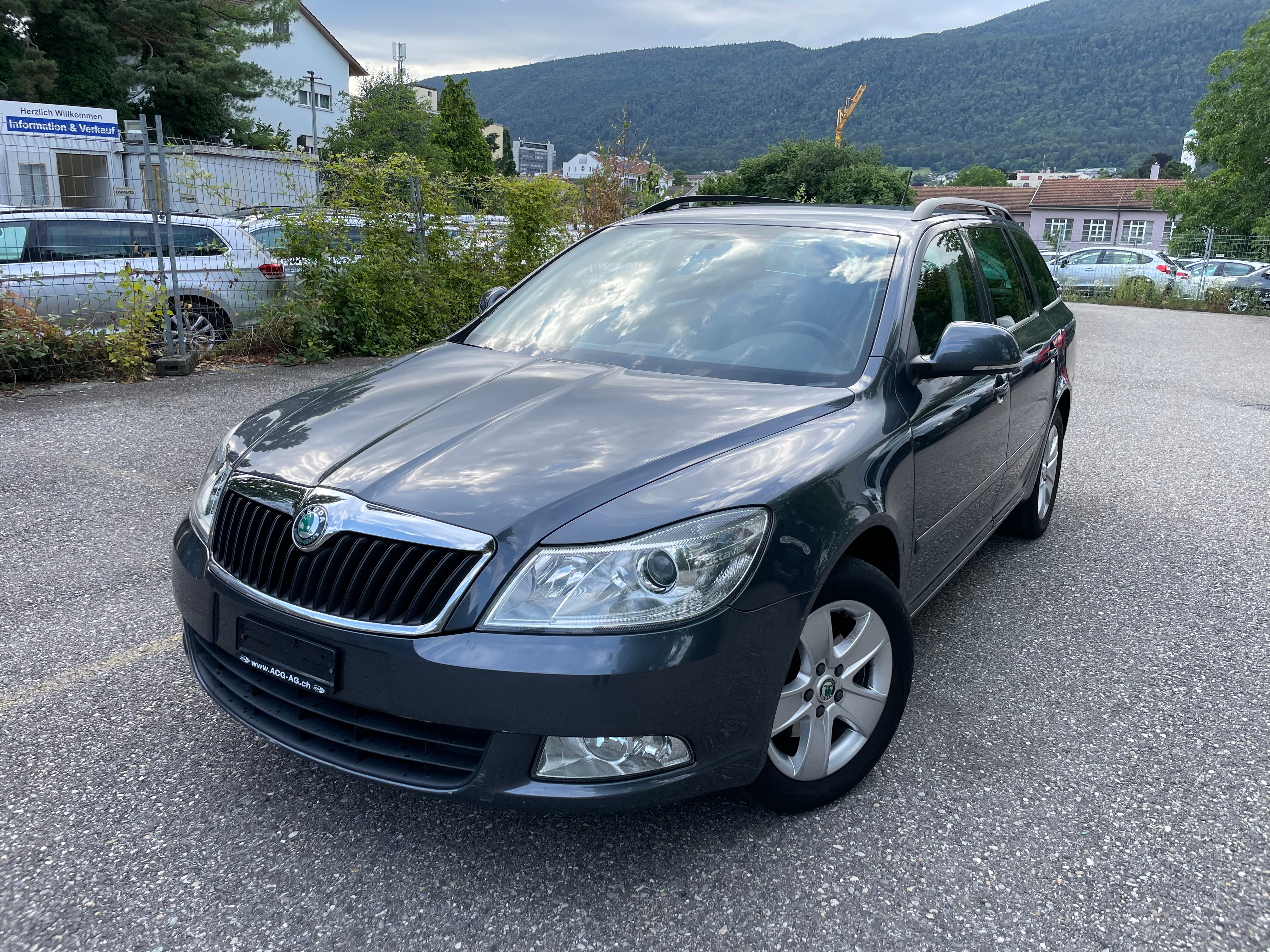 SKODA Octavia Combi 1.8 TSI Ambition 4x4 ** Klima-auto * Tempomat * PDC H * AHK 1500.Kg * B5b