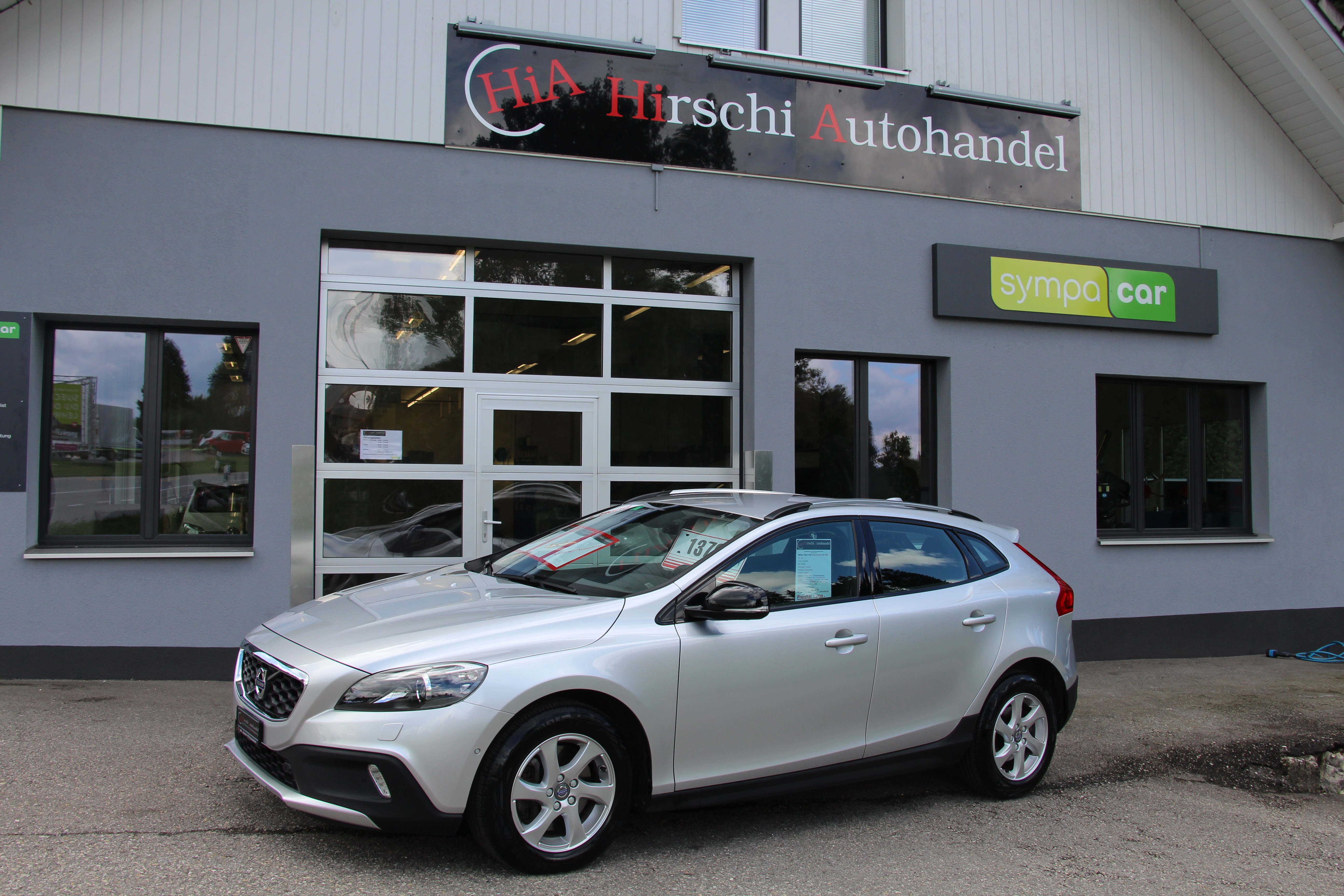 VOLVO V40 Cross Country T4 2.0 AWD Momentum Geartronic