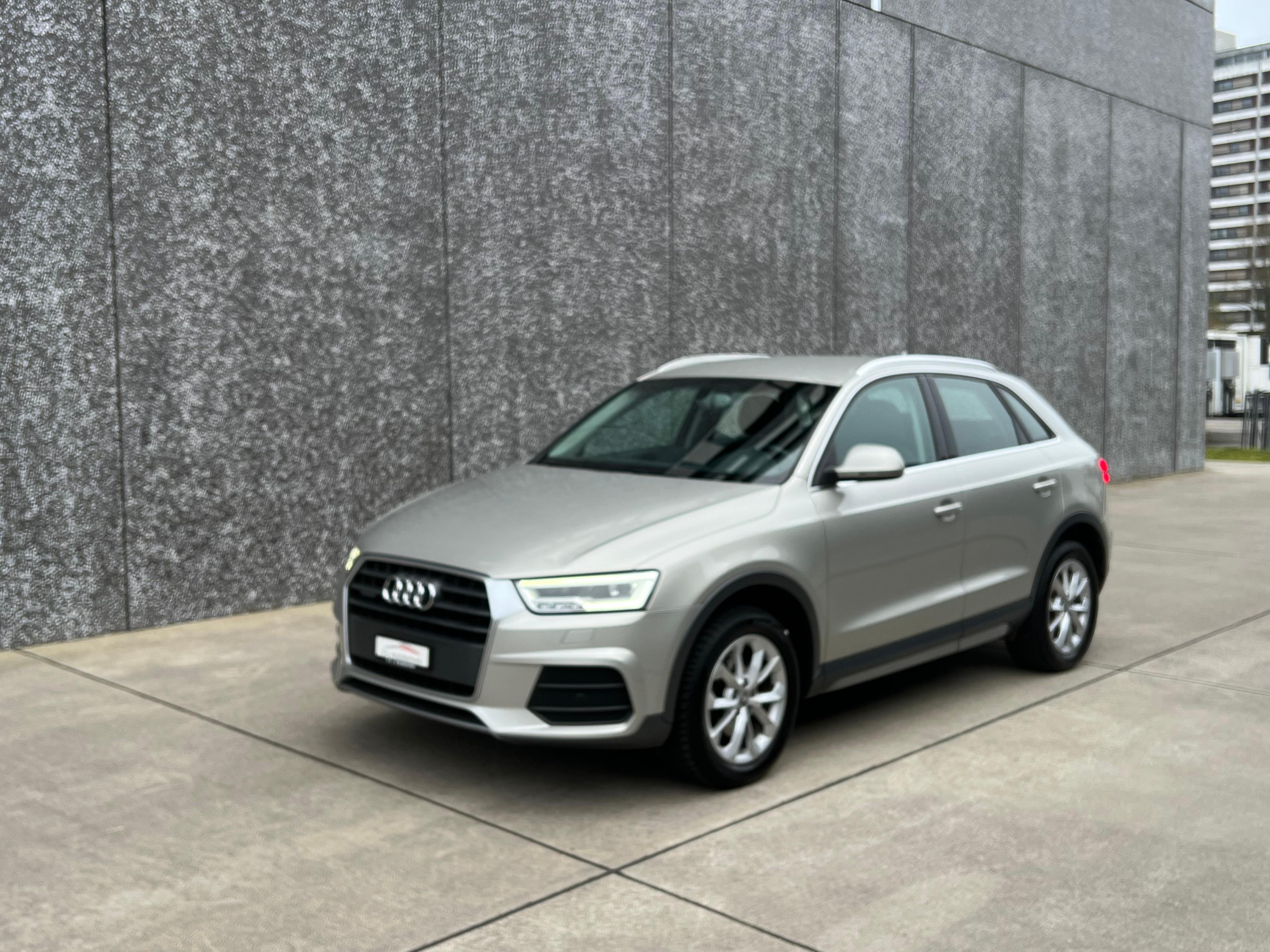 AUDI Q3 2.0 TDI quattro S-tronic