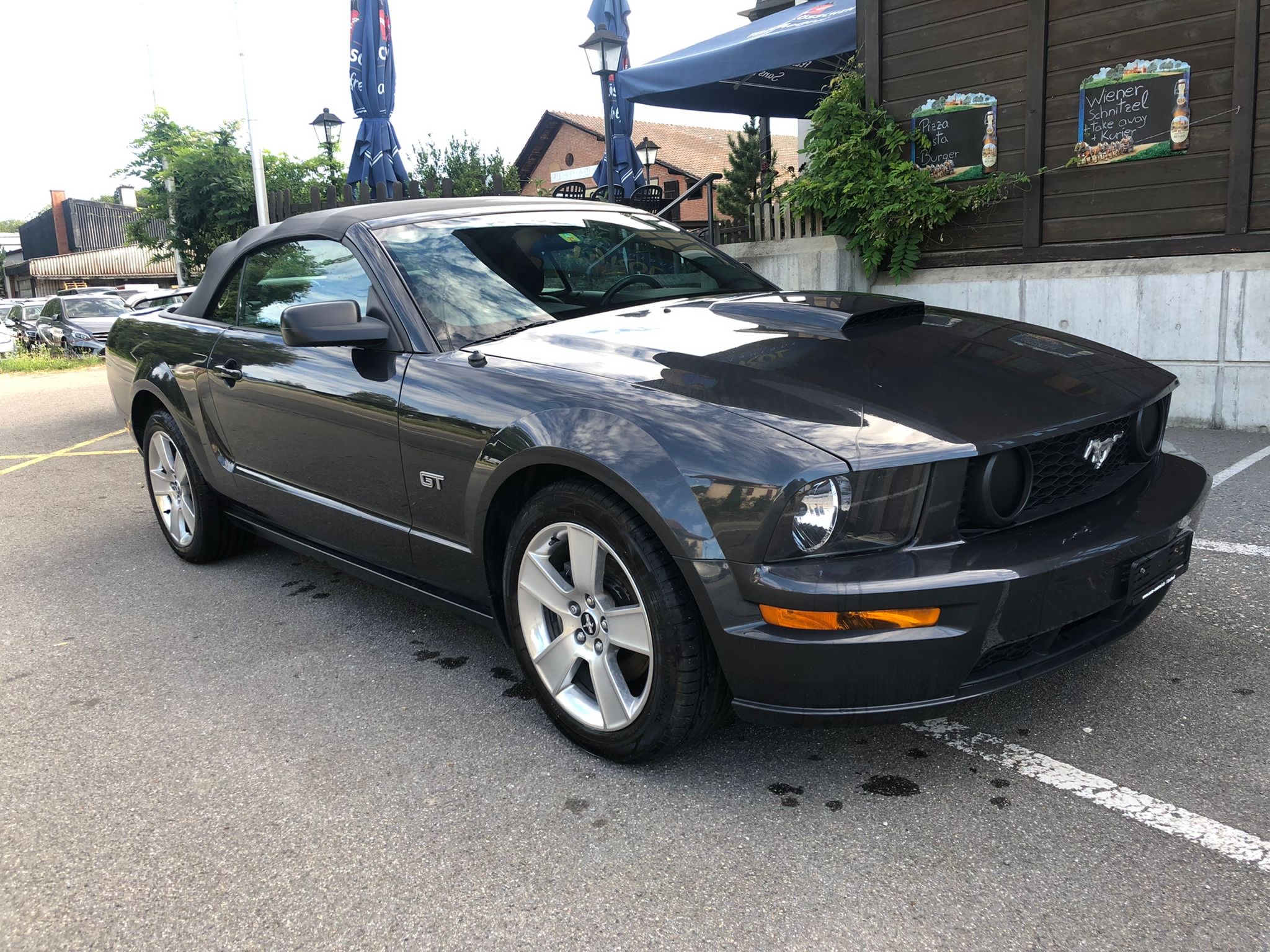 FORD MUSTANG GT