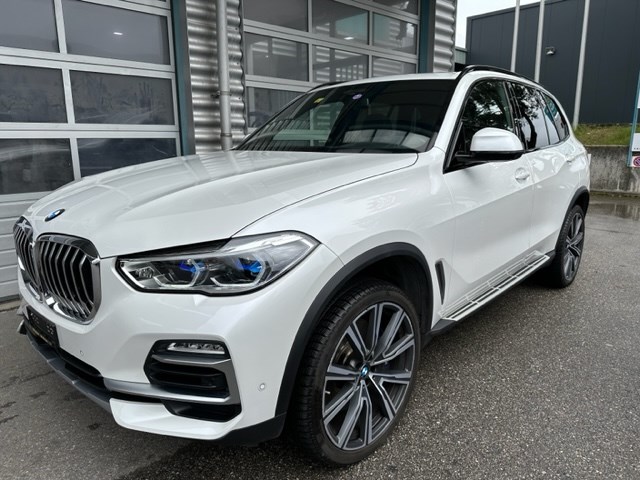 BMW X5 xDrive 40i xLine Steptronic