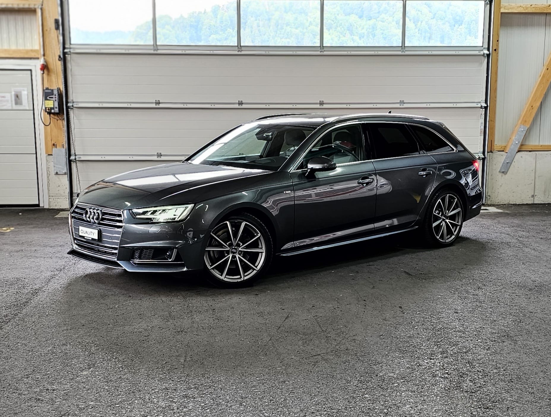 AUDI A4 Avant 2.0 TFSI Sport S-tronic