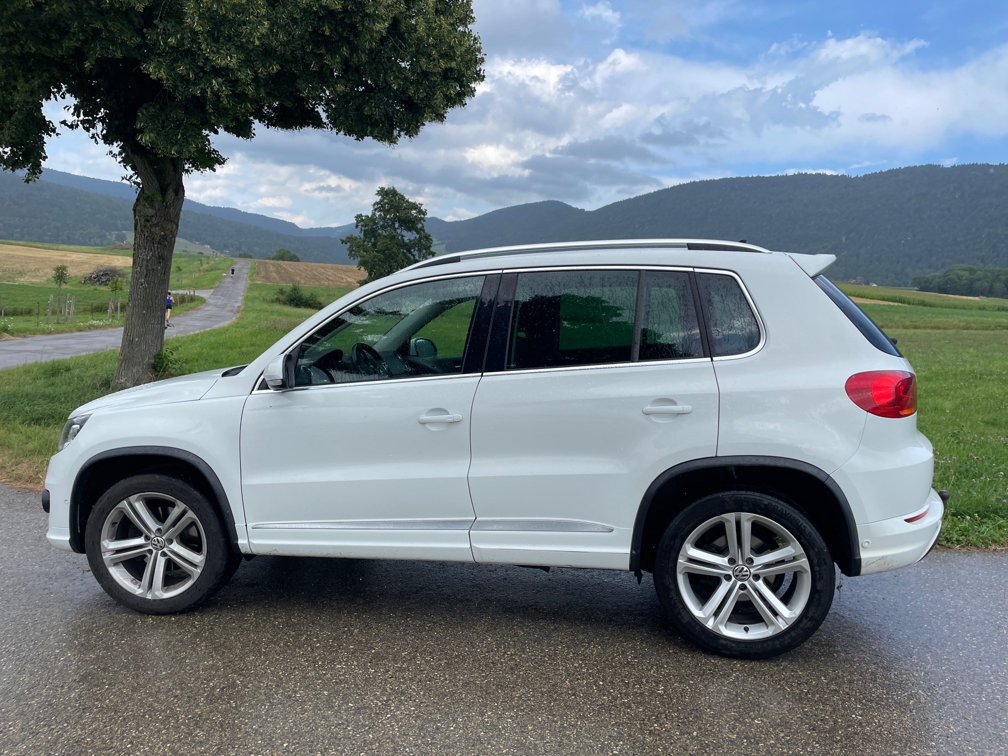 VW Tiguan 2.0 TDI BMT R-Line Design 4Motion DSG