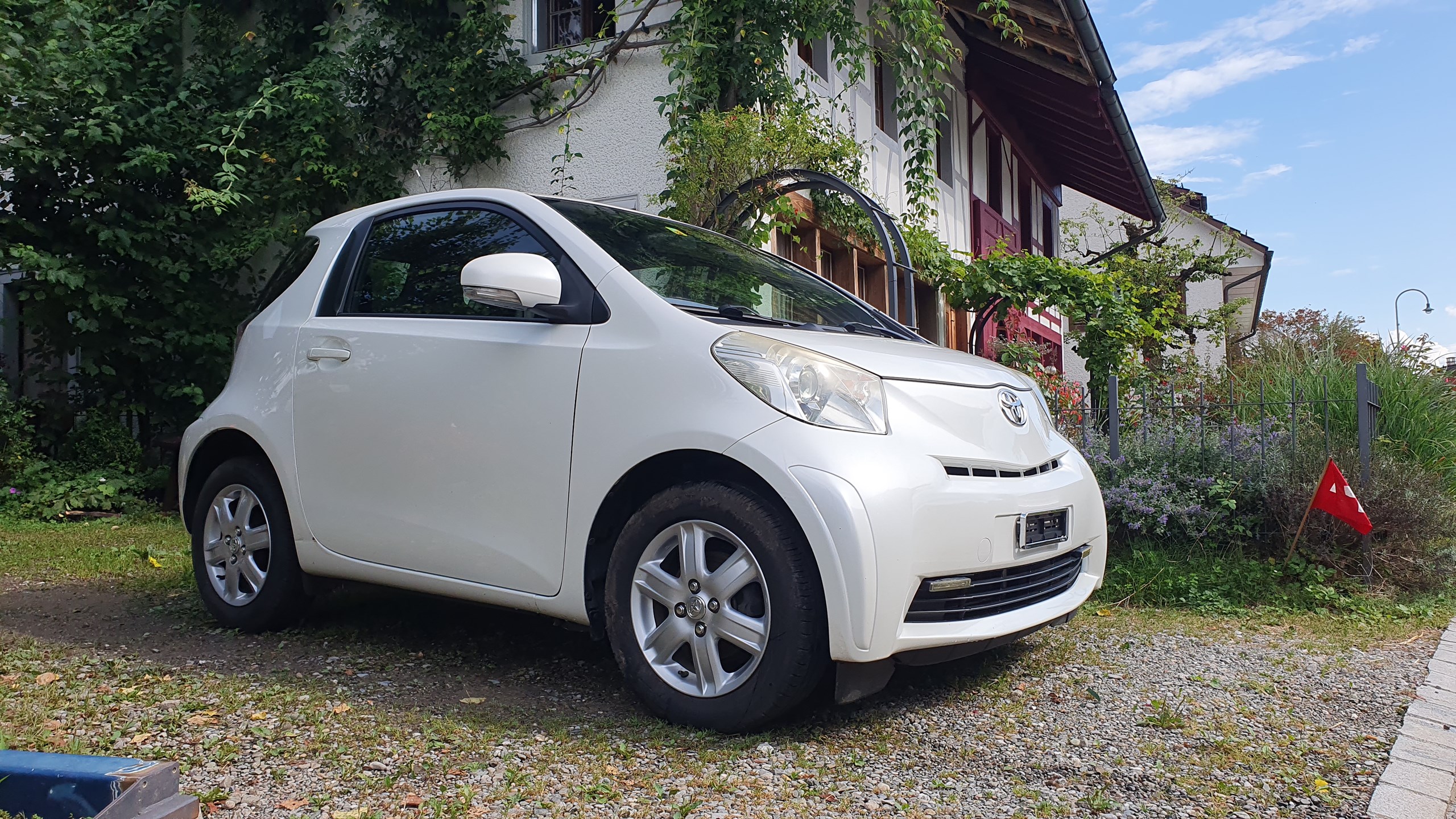 TOYOTA iQ 1.0 VVT-i