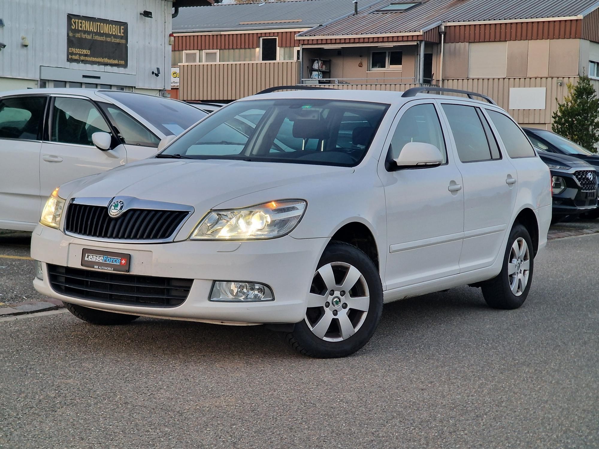 SKODA Octavia Combi 2.0 TDI Elegance 4x4 DSG