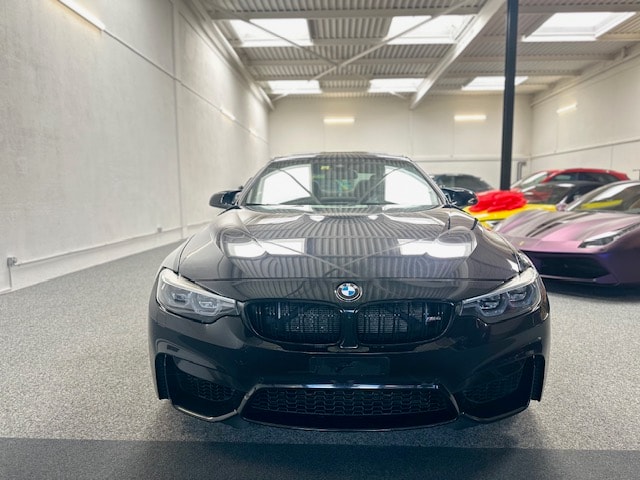 BMW M4 Coupé Competition DKG