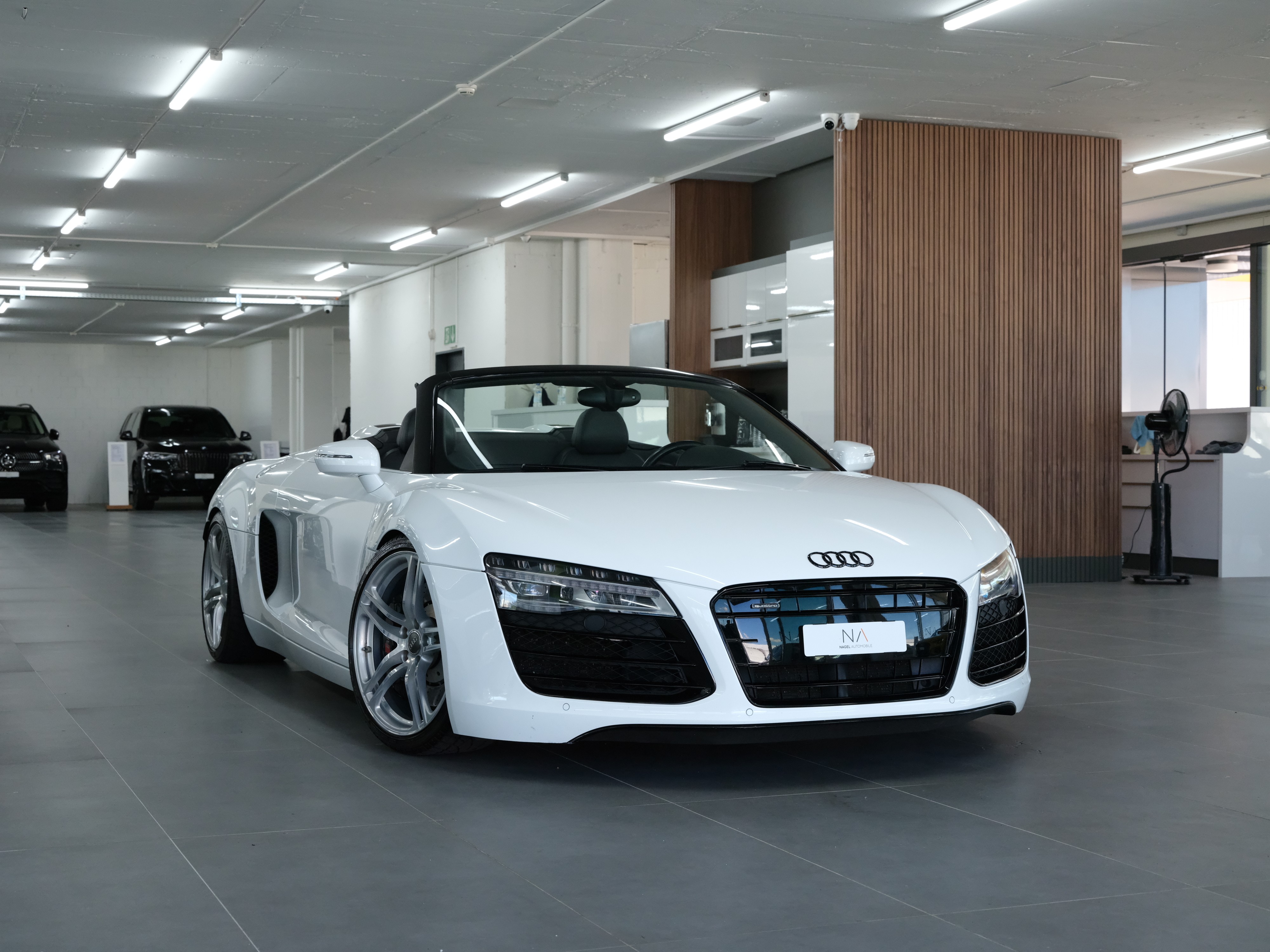 AUDI R8 Spyder 4.2 S-Tronic