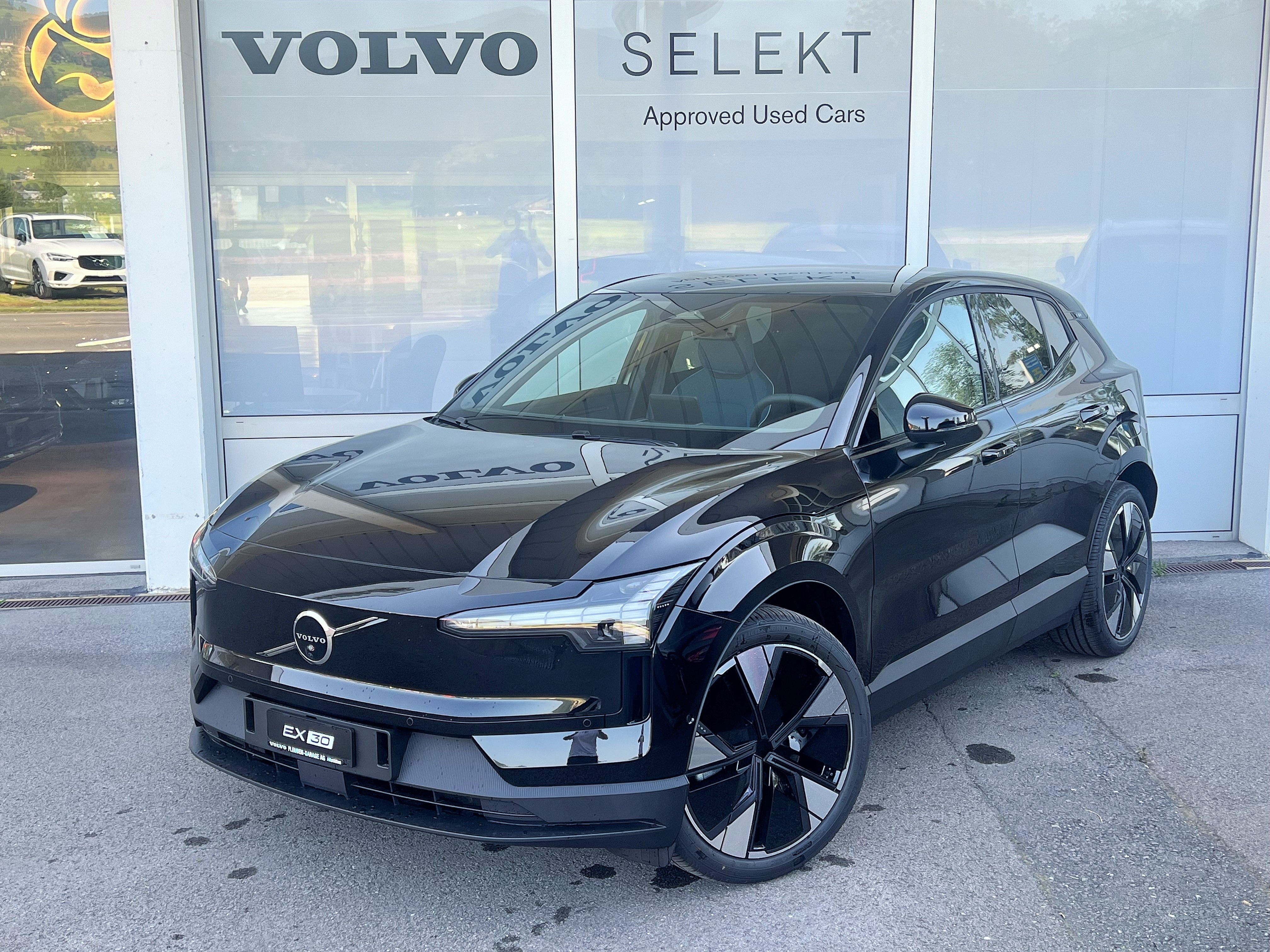 VOLVO EX30 E60 69kWh Twin Ultra