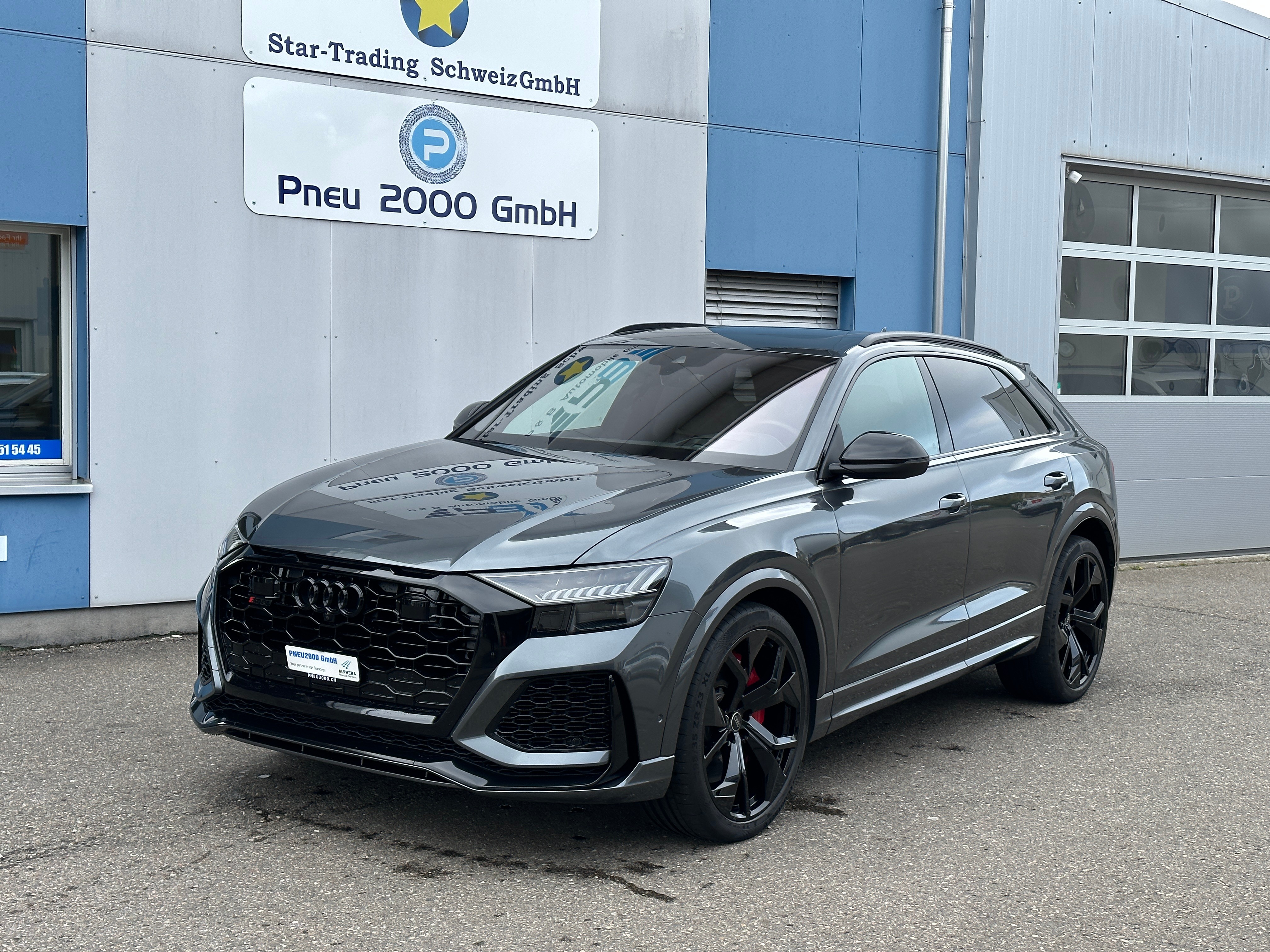 AUDI RSQ8 quattro tiptronic *Daytona Grau*