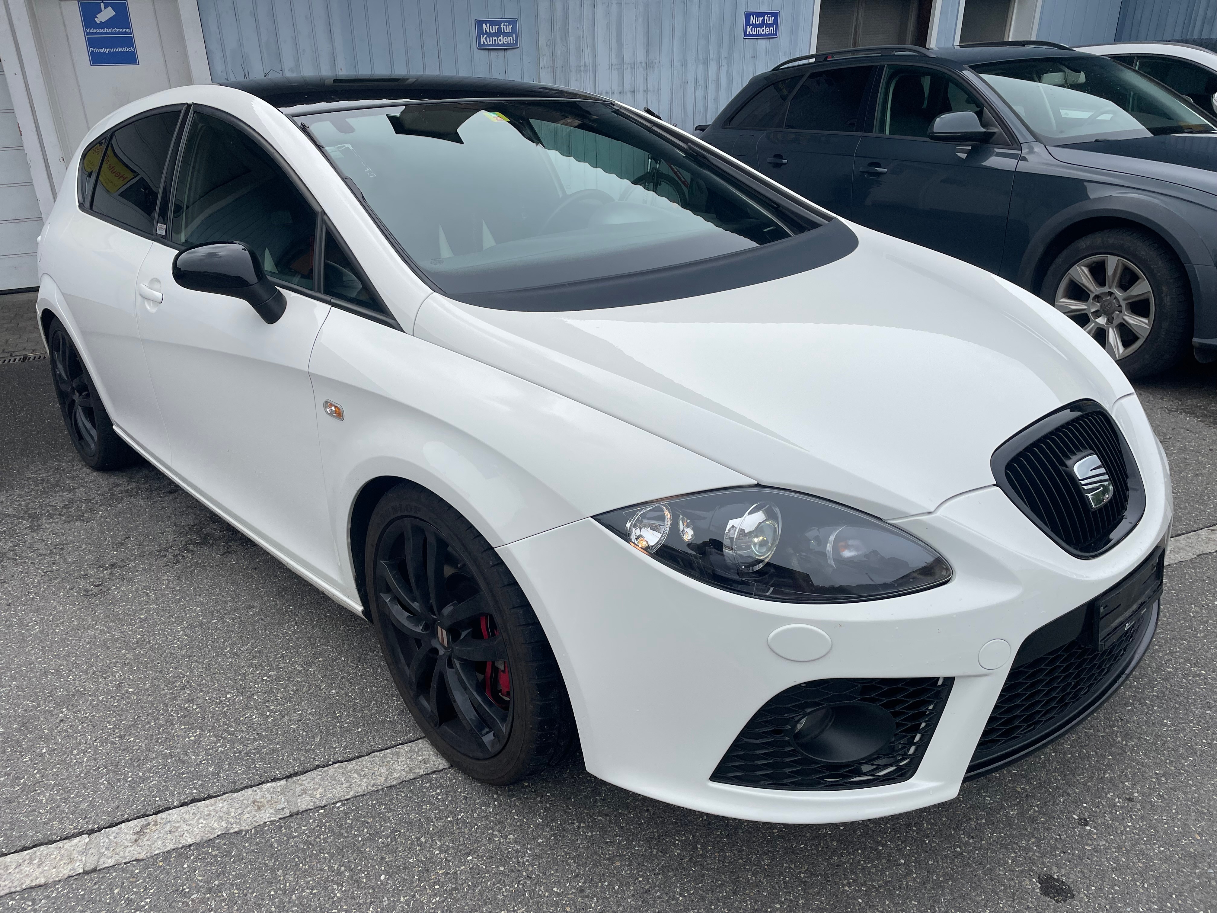 SEAT Leon 2.0 TSI World Champion Edition