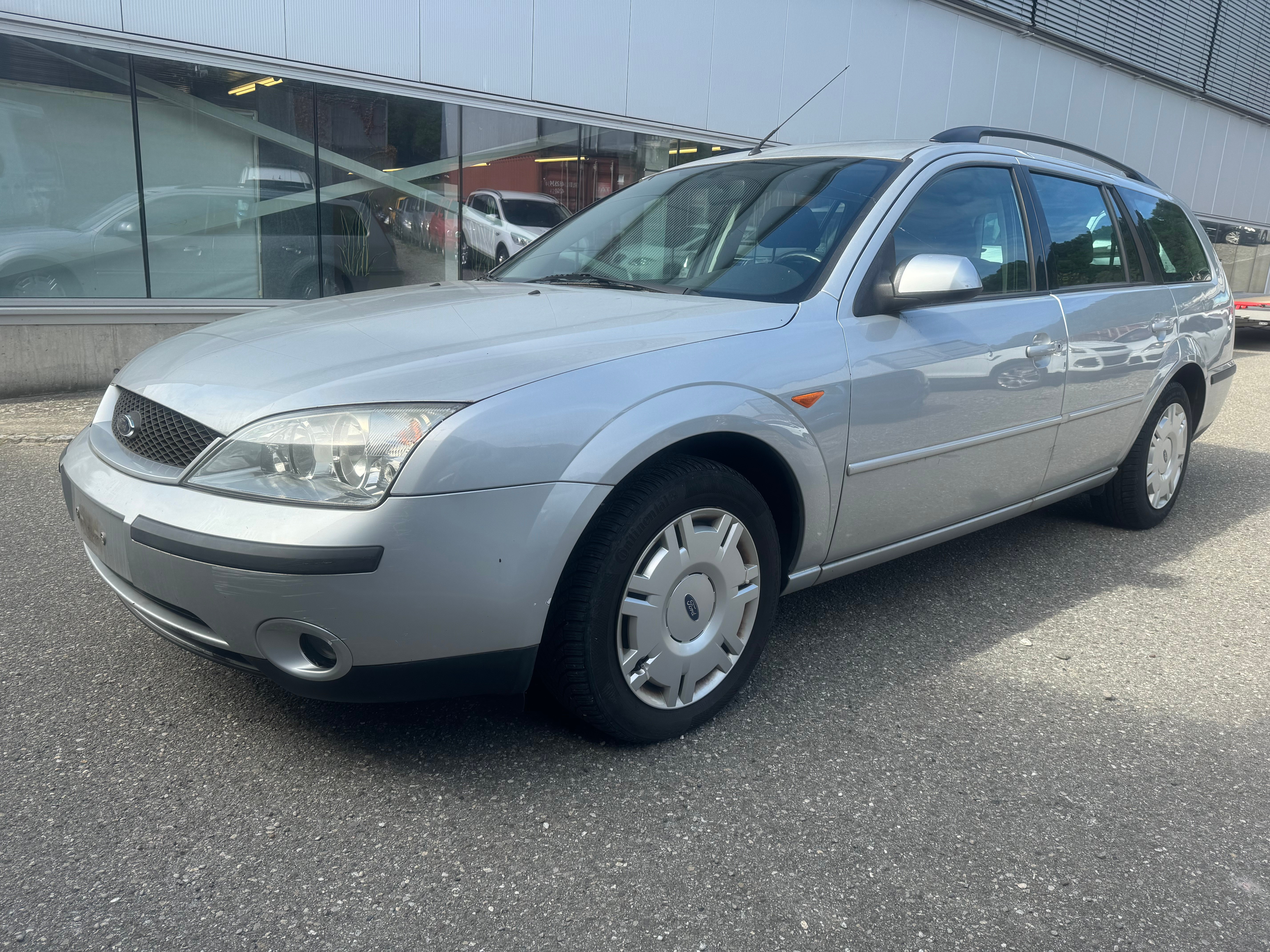 FORD Mondeo 2.0i 16V Ghia