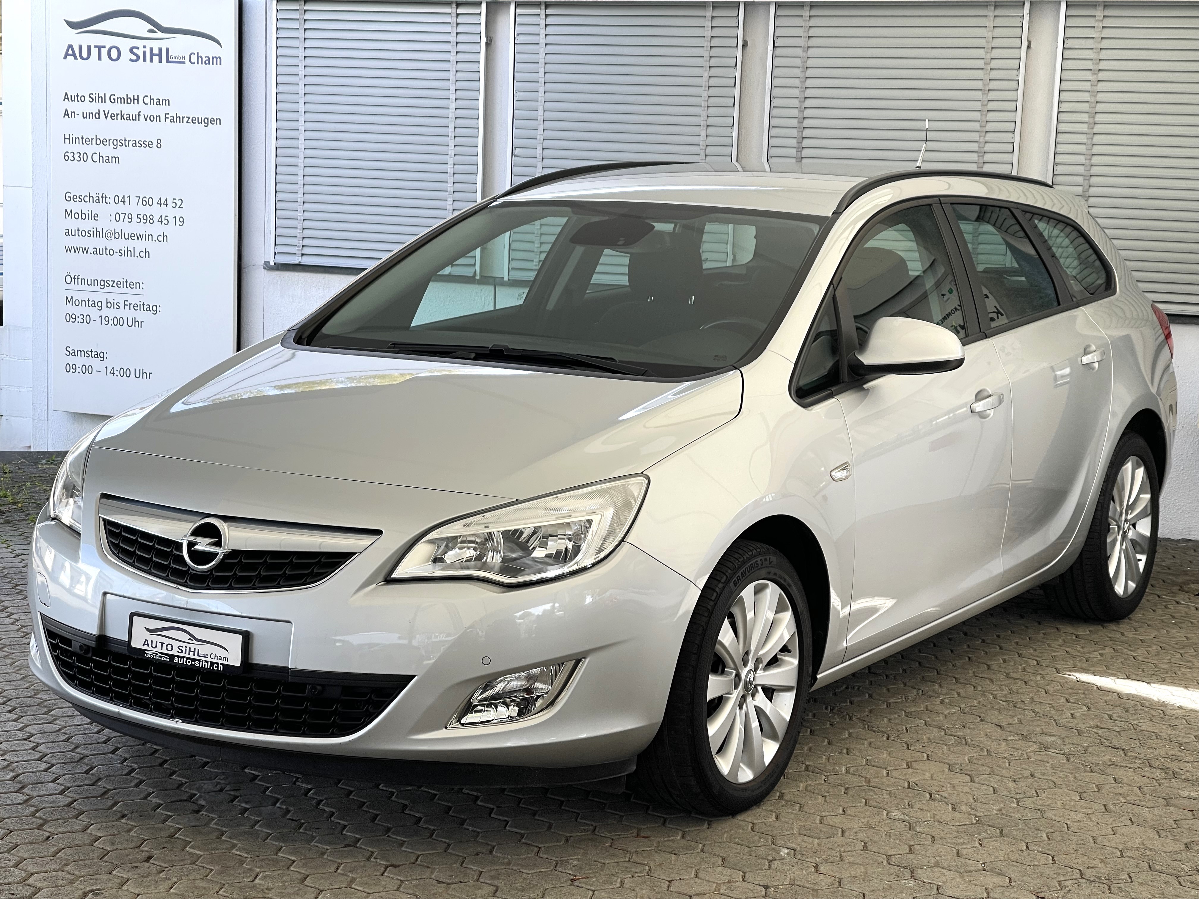 OPEL Astra SportsTourer 1.4i 16V Turbo