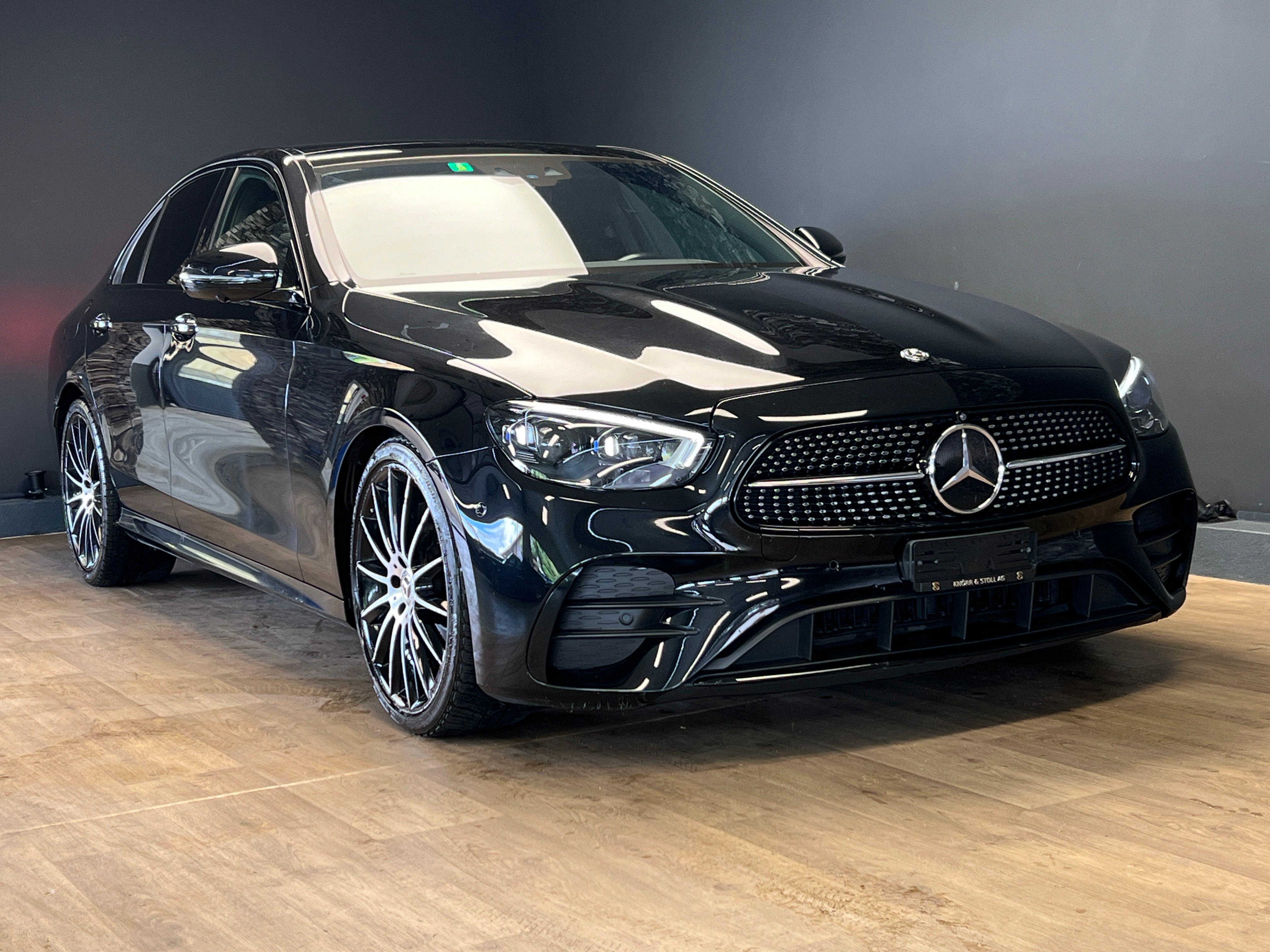 MERCEDES-BENZ E 220 d 4Matic AMG Line 9G-Tronic