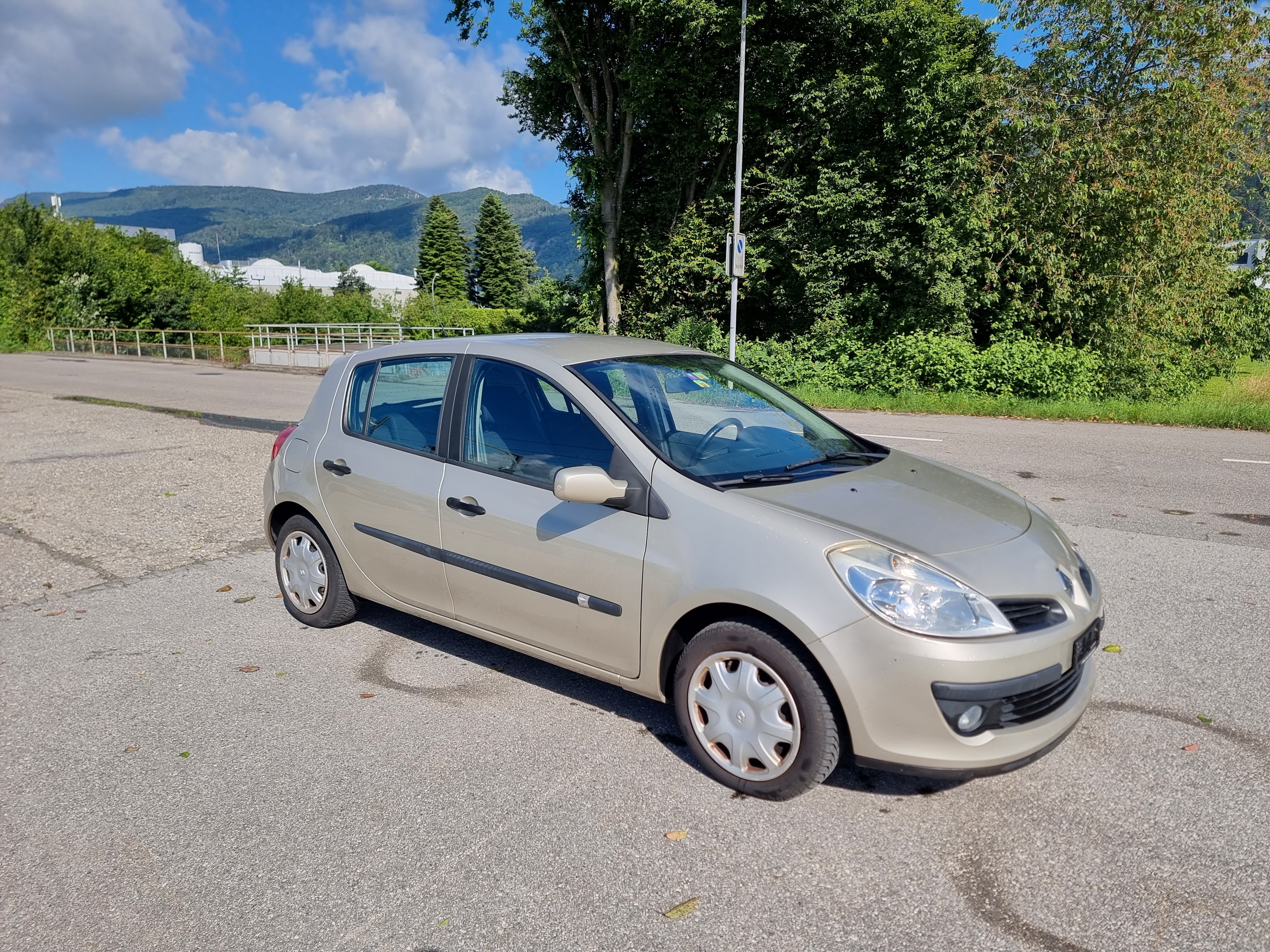 RENAULT Clio 1.4 16V Expression