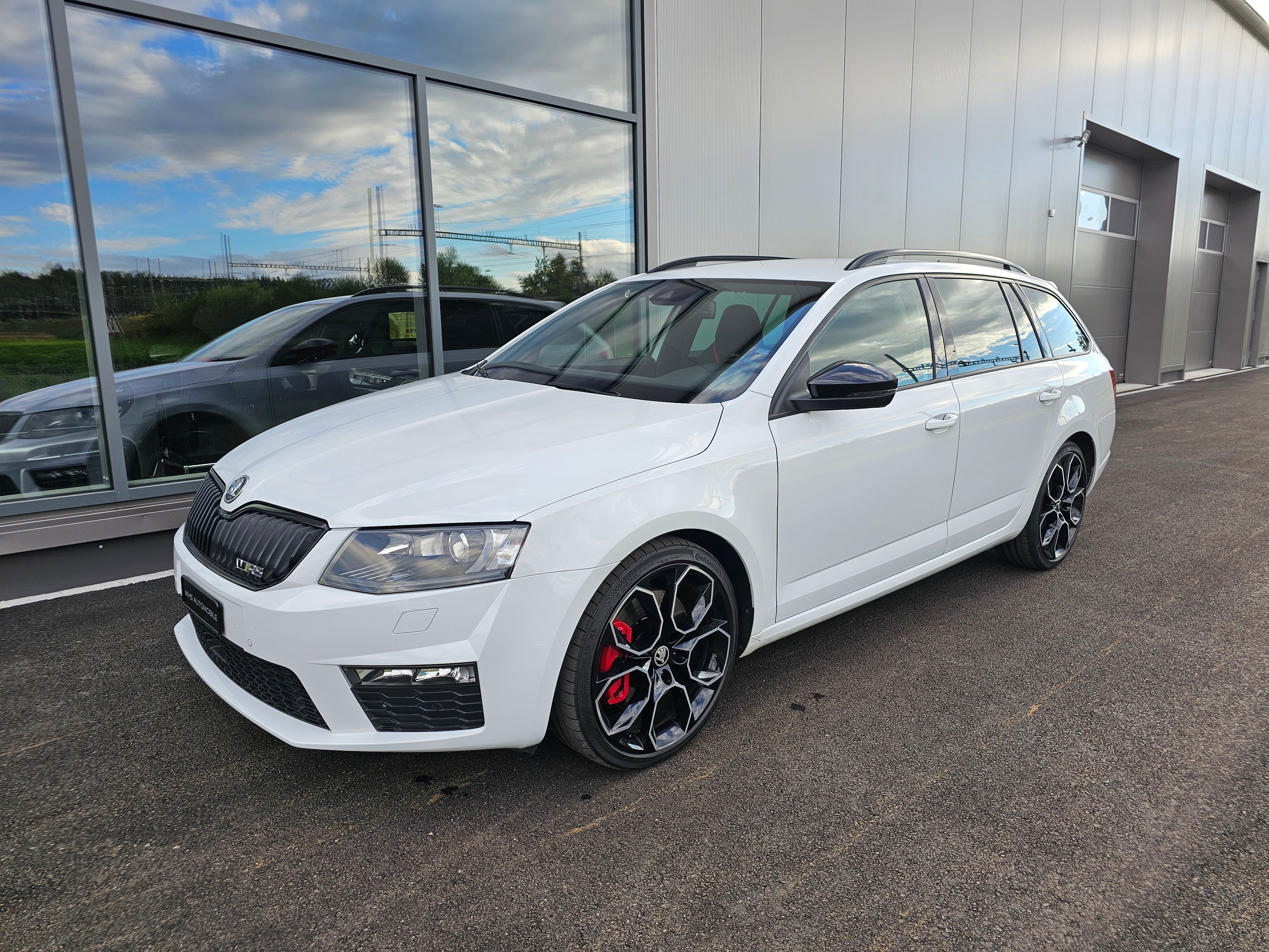 SKODA Octavia Combi 2.0 TSI RS 230 DSG