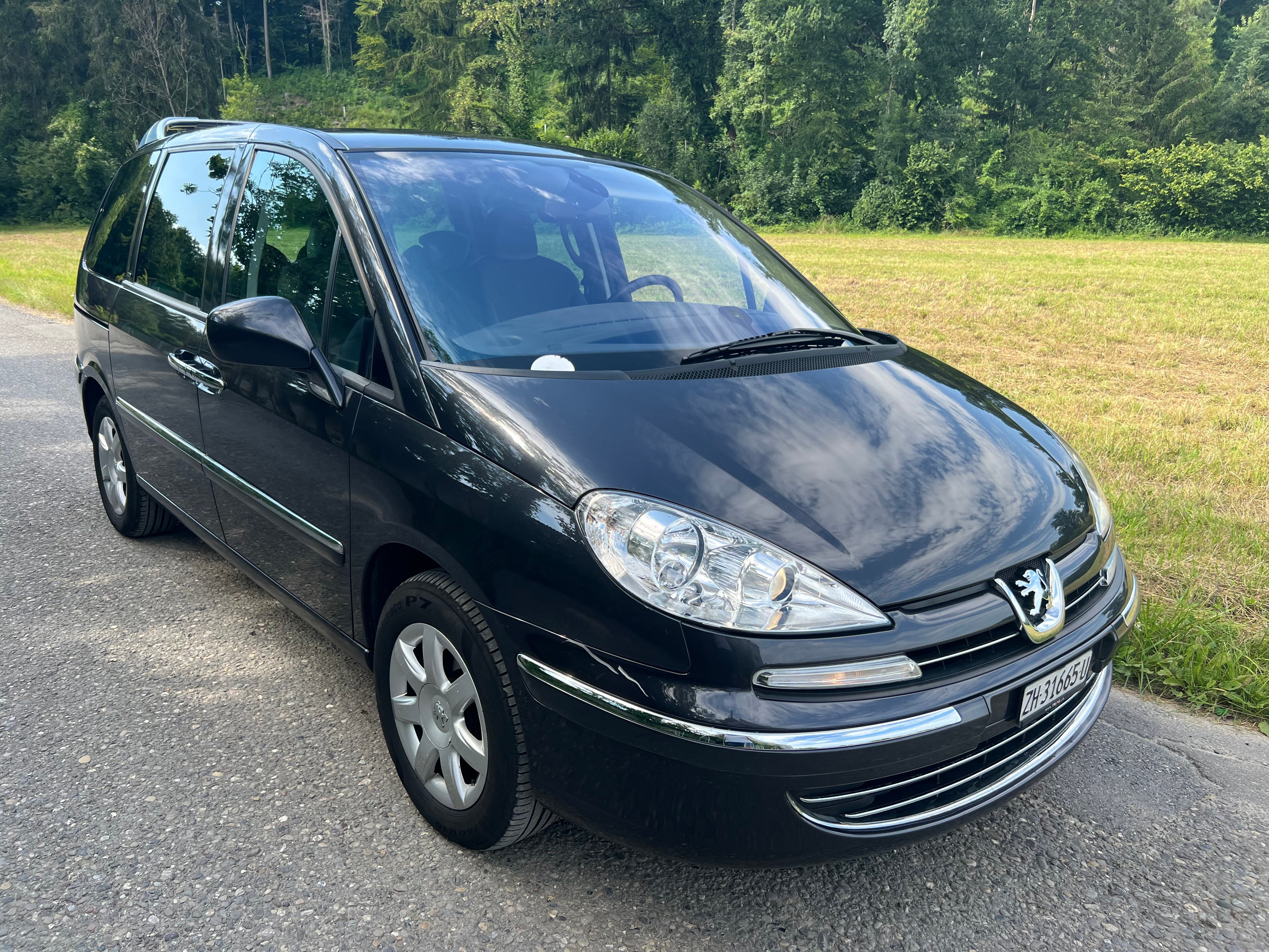 PEUGEOT 807 2.0 16V HDi Family+