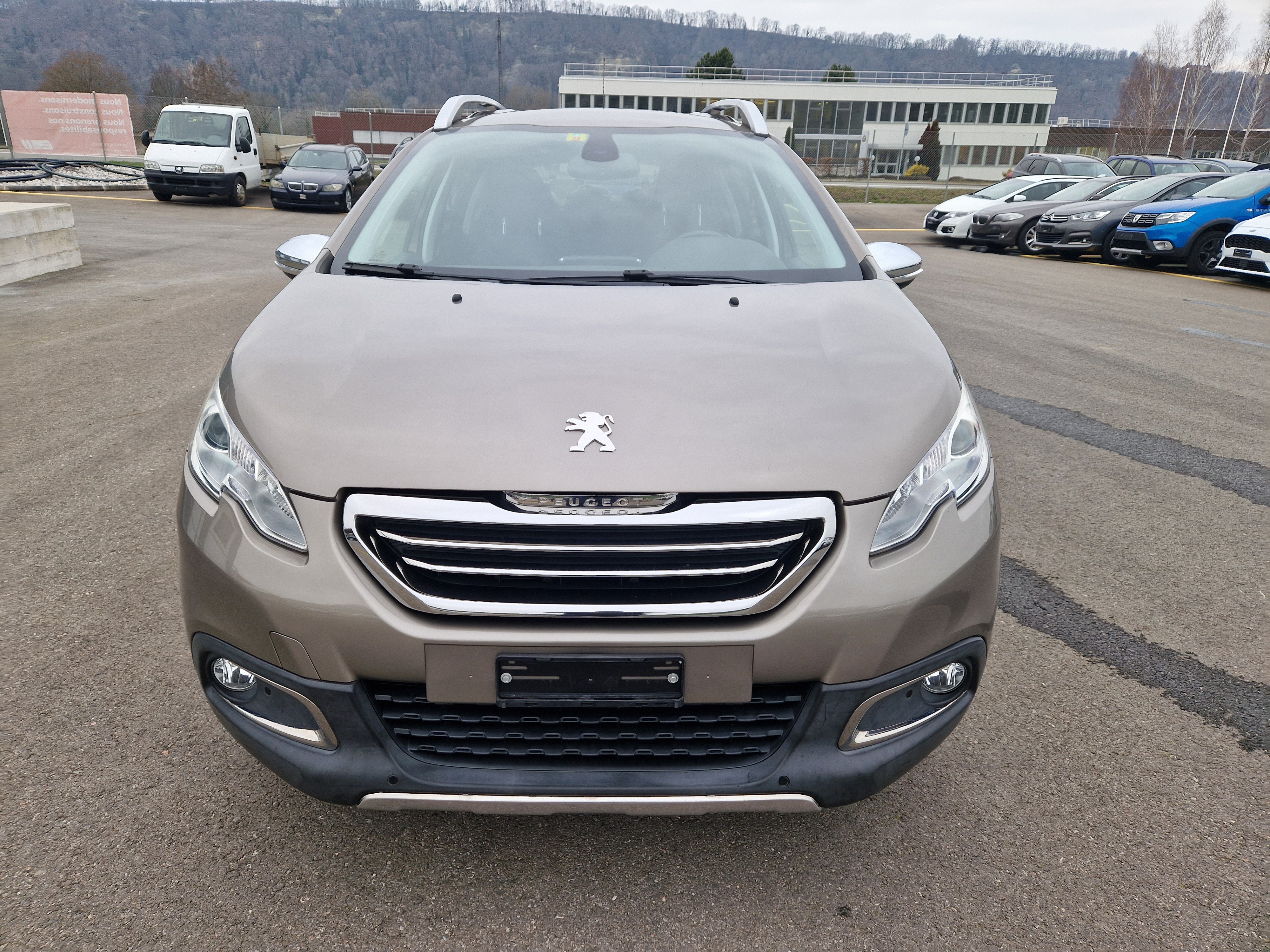 PEUGEOT 2008 1.2 PureTech Allure