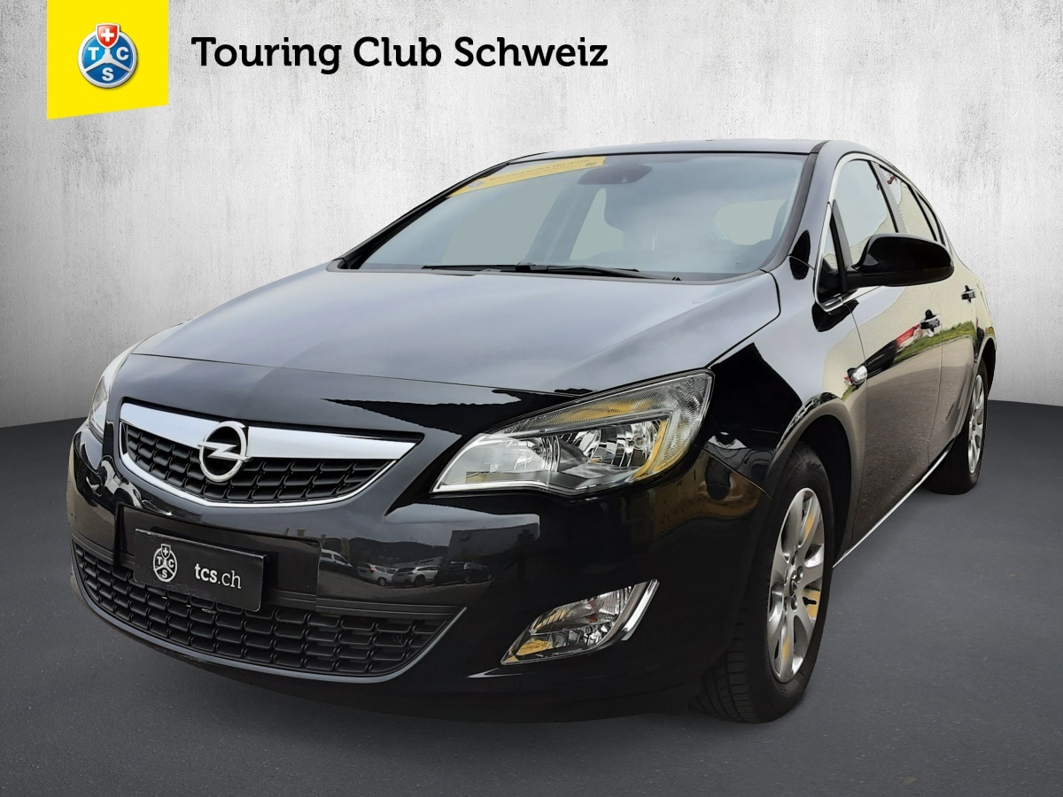 OPEL Astra 1.6i 16V Turbo Cosmo