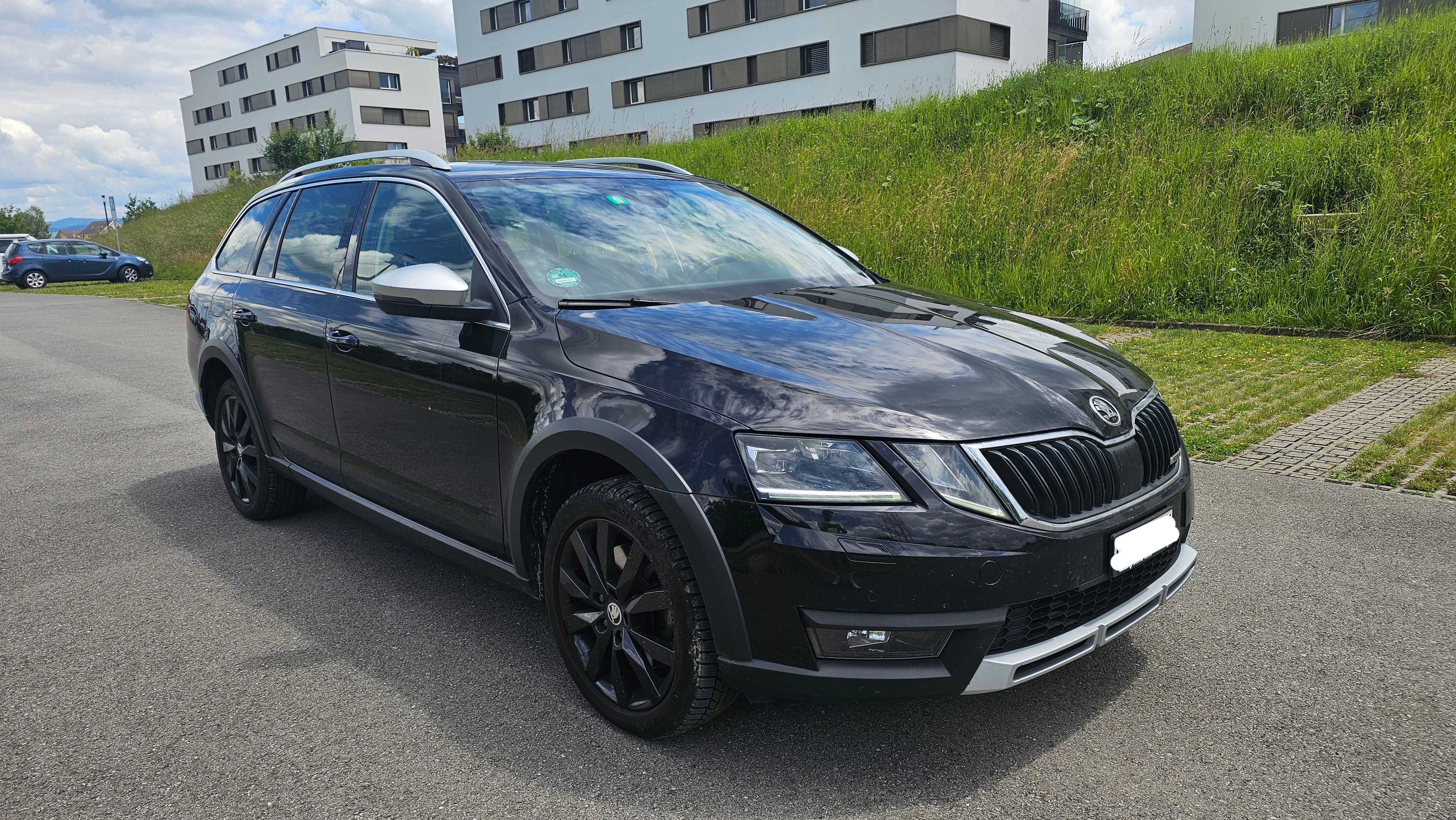 SKODA Octavia Combi 2.0 TDI Scout 4x4 DSG