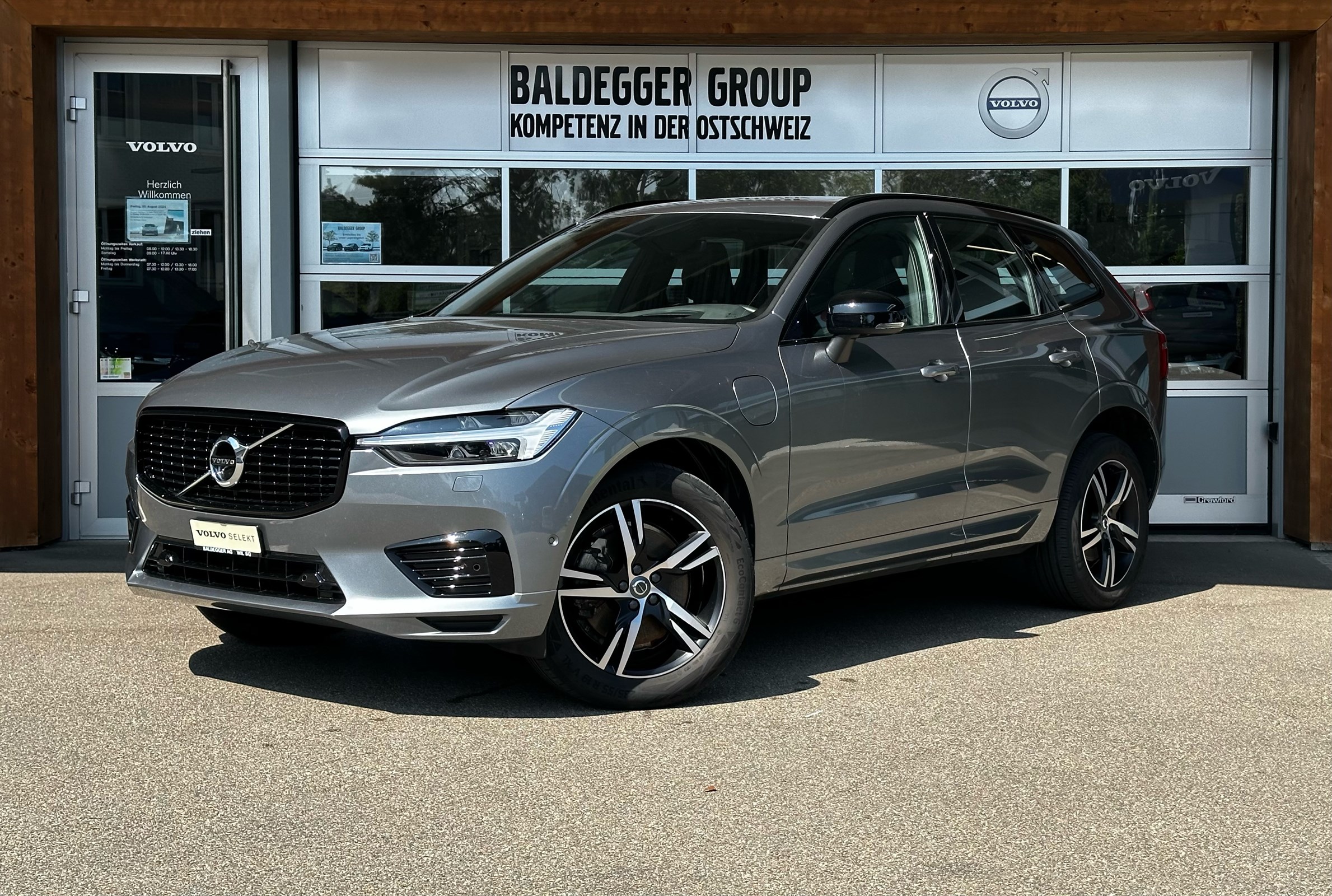 VOLVO XC60 2.0 T6 TE R-Design eAWD