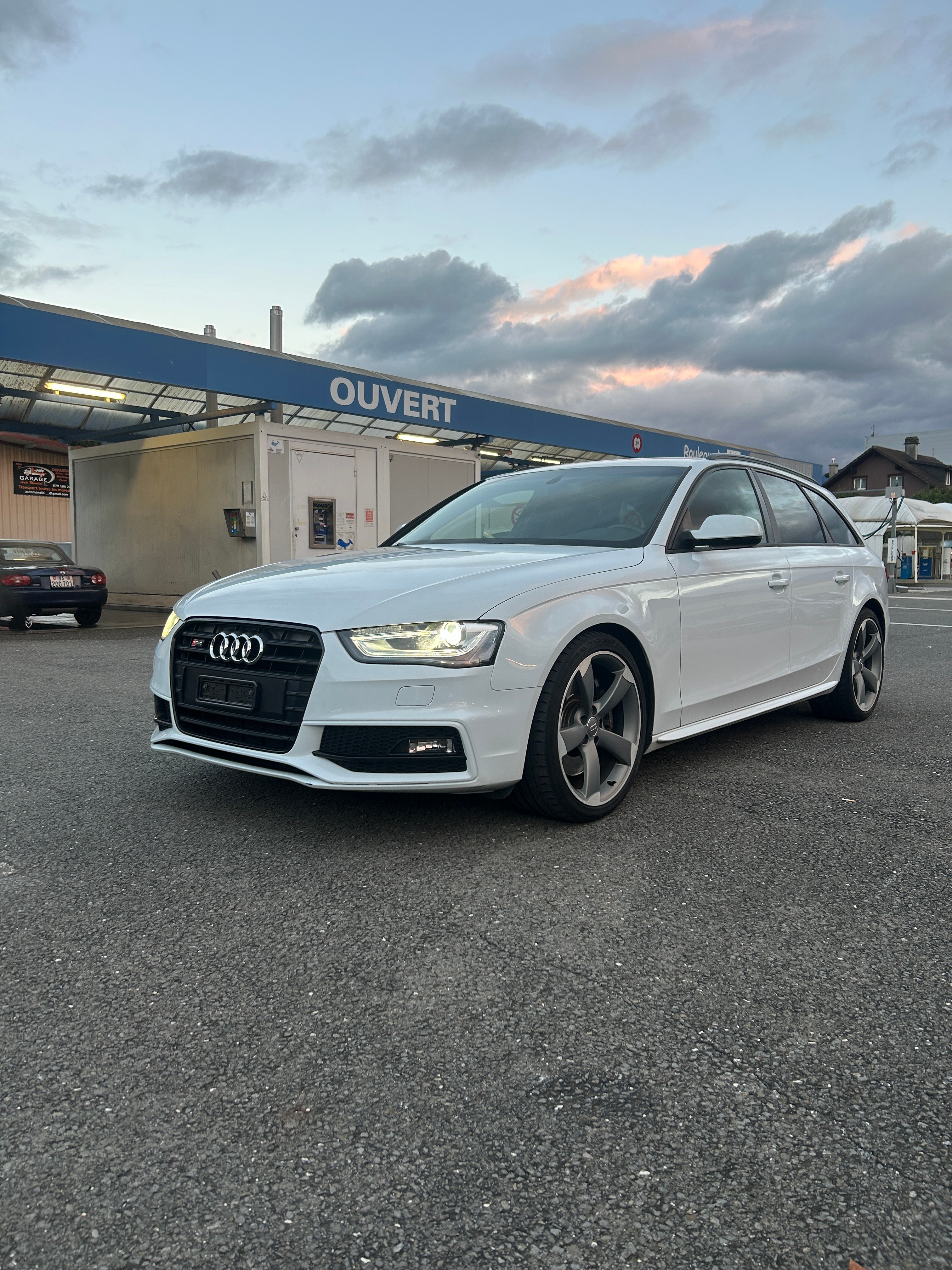 AUDI S4 Avant 3.0 TFSI quattro S-tronic