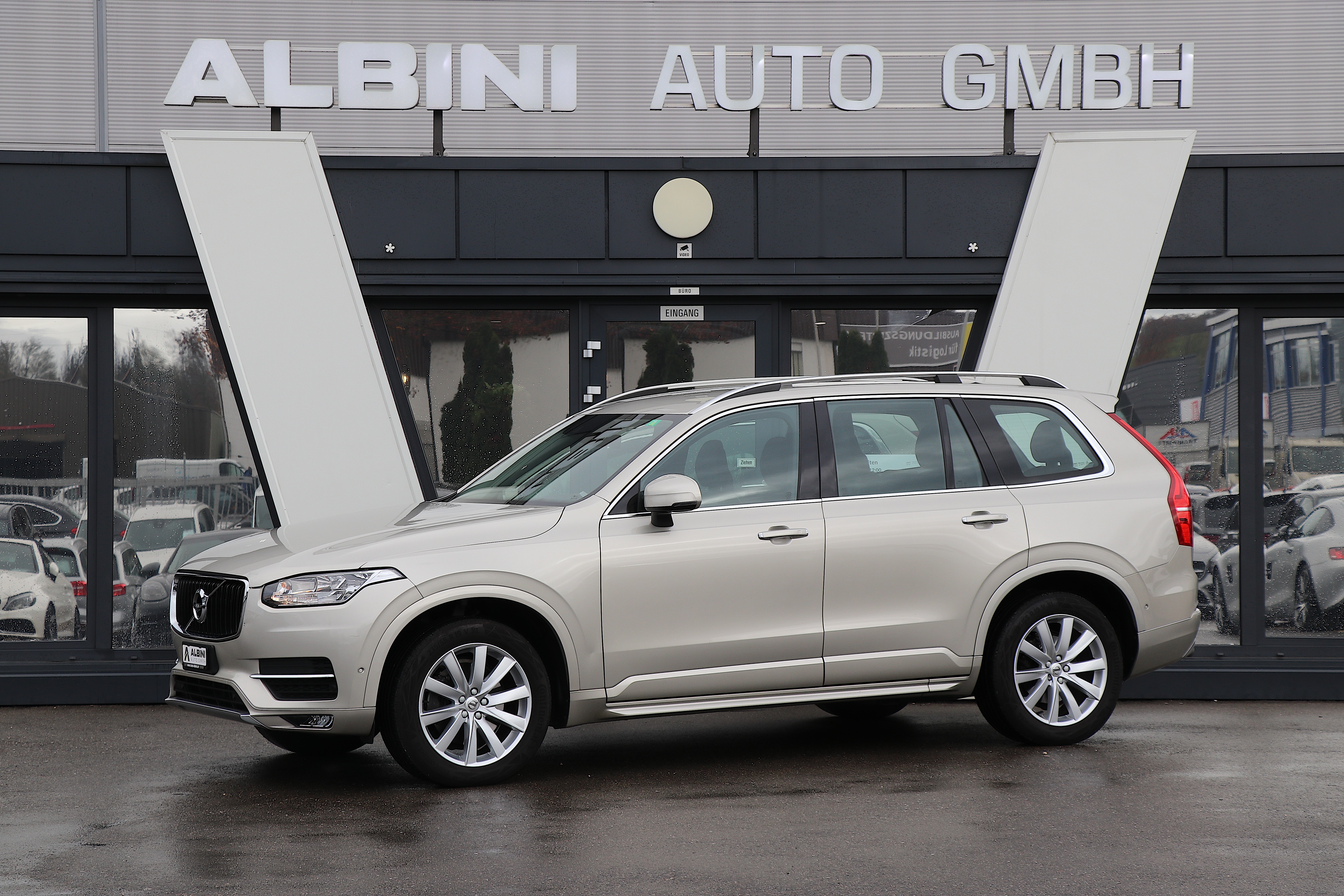 VOLVO XC90 D5 AWD Momentum Geartronic