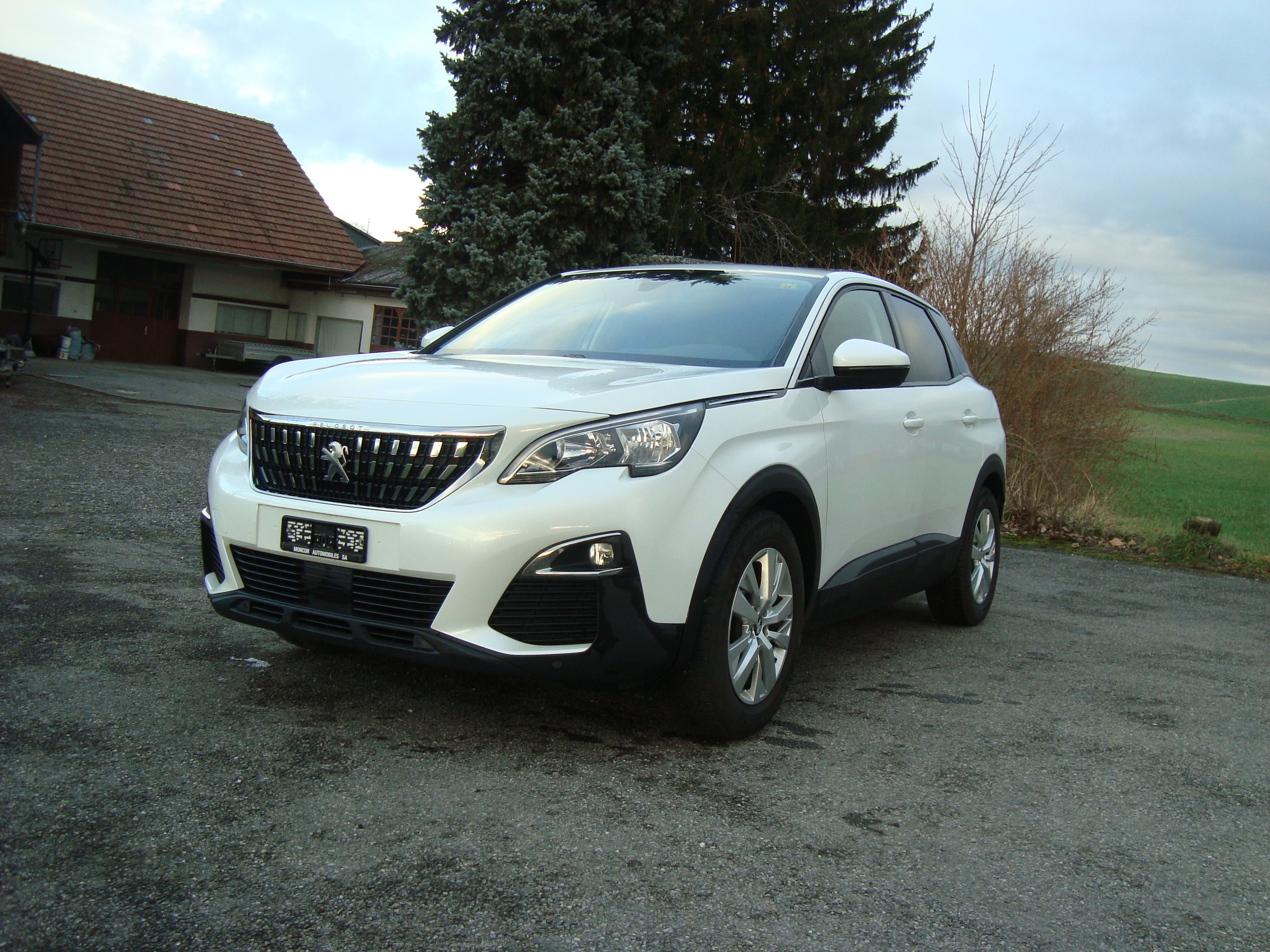 PEUGEOT 3008 1.2 PureTech Active EAT