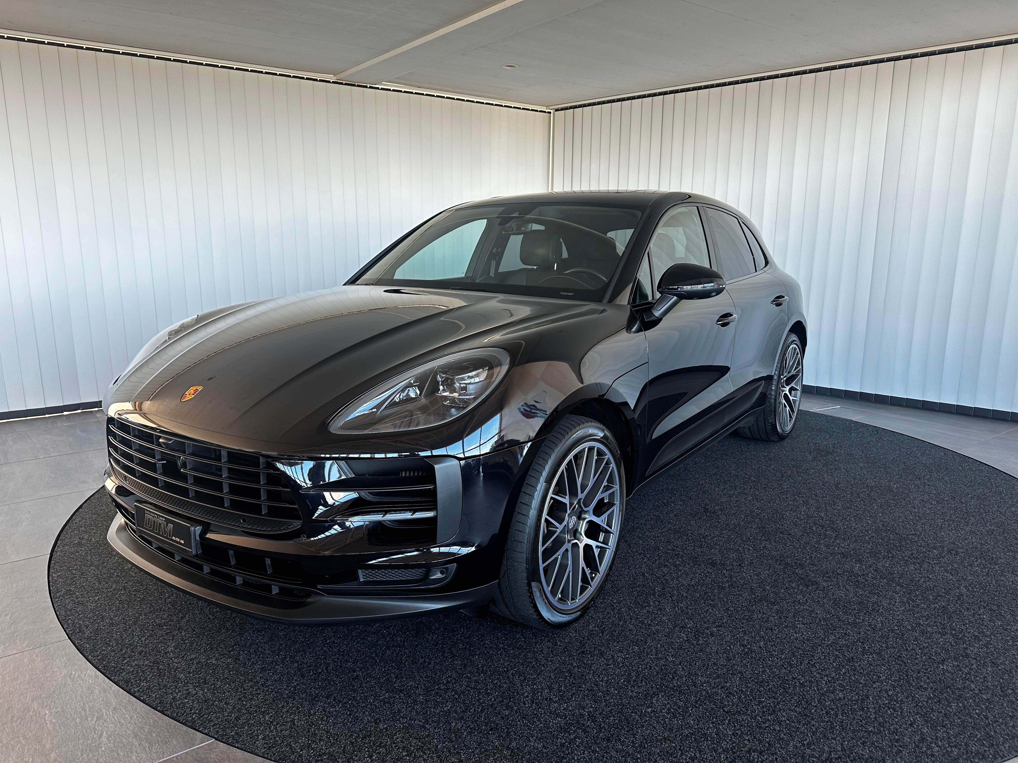 PORSCHE Macan S