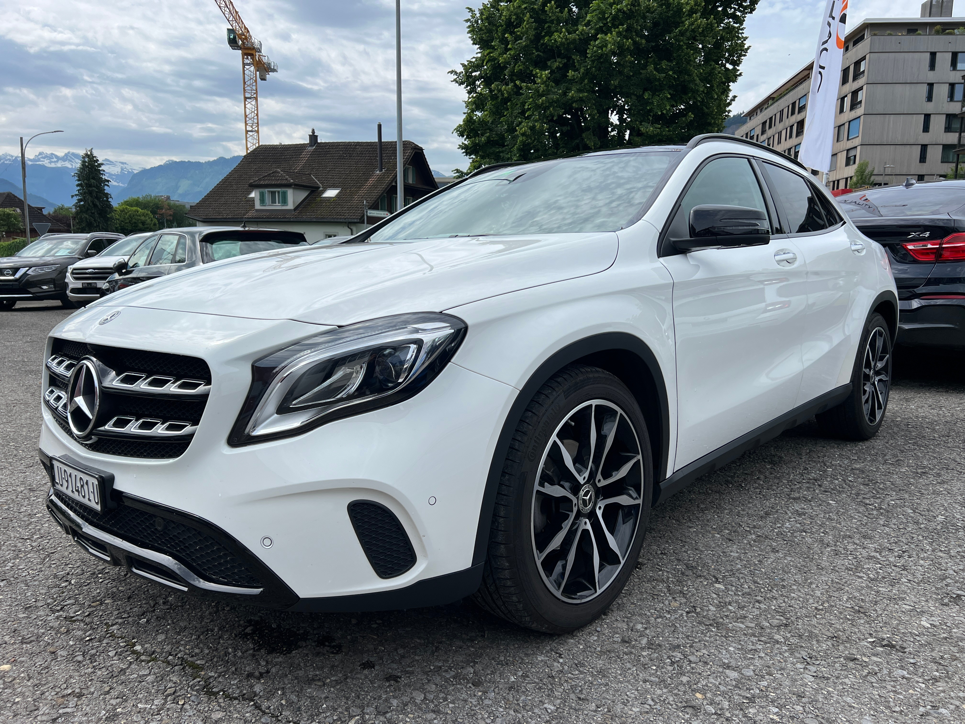 MERCEDES-BENZ GLA 200 Night Star 7G-DCT